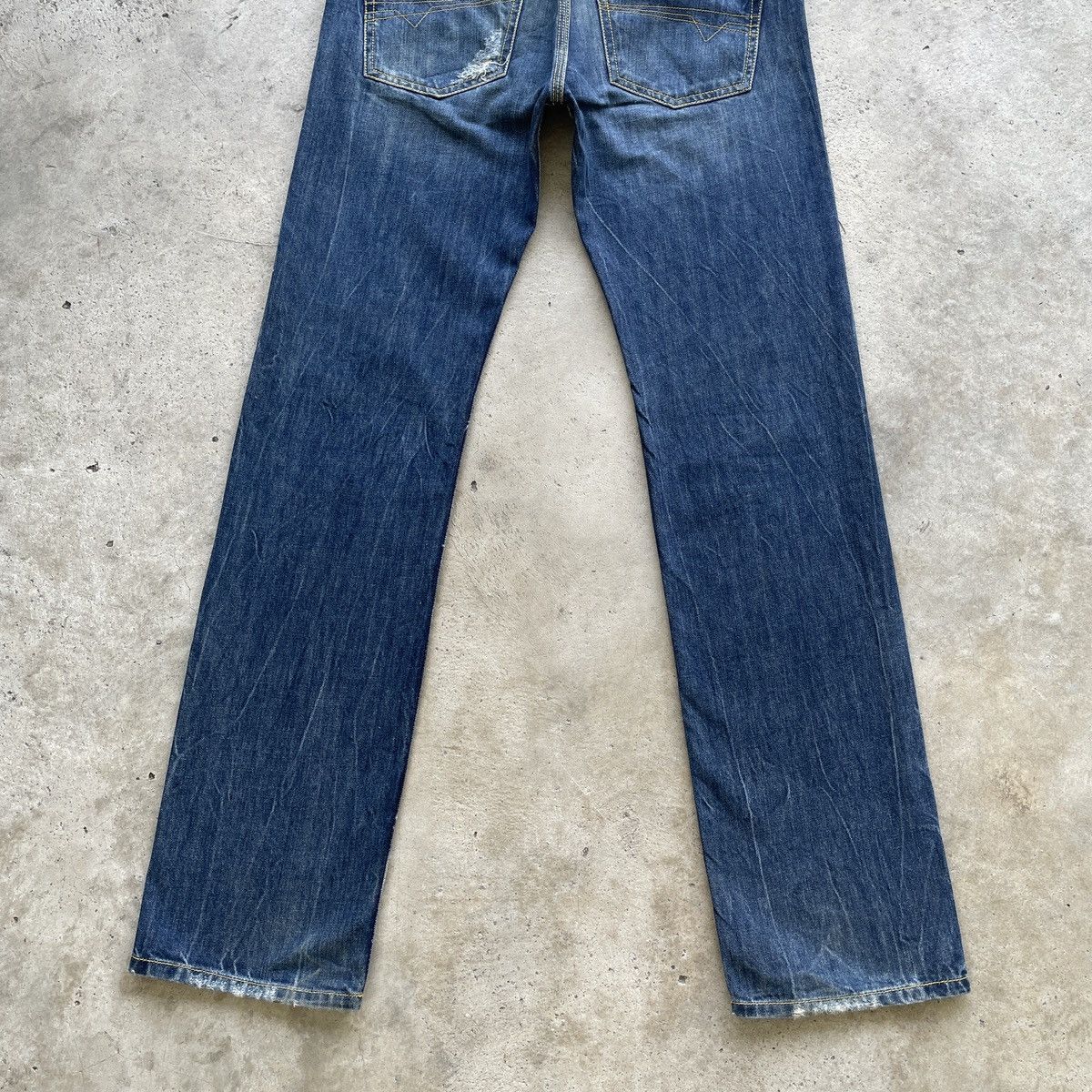 Diesel Vintage Diesel Timmen Distressed Jeans Faded Denim Pants Size US 29 - 13 Thumbnail
