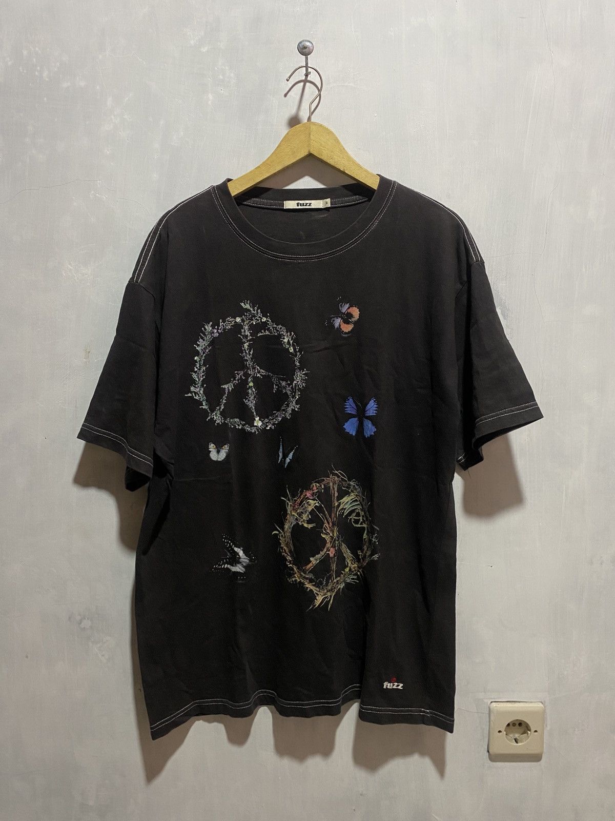 Vintage Fuzz streetwear butterfly & peace overwashed tshirt Size US L / EU 52-54 / 3 - 1 Thumbnail