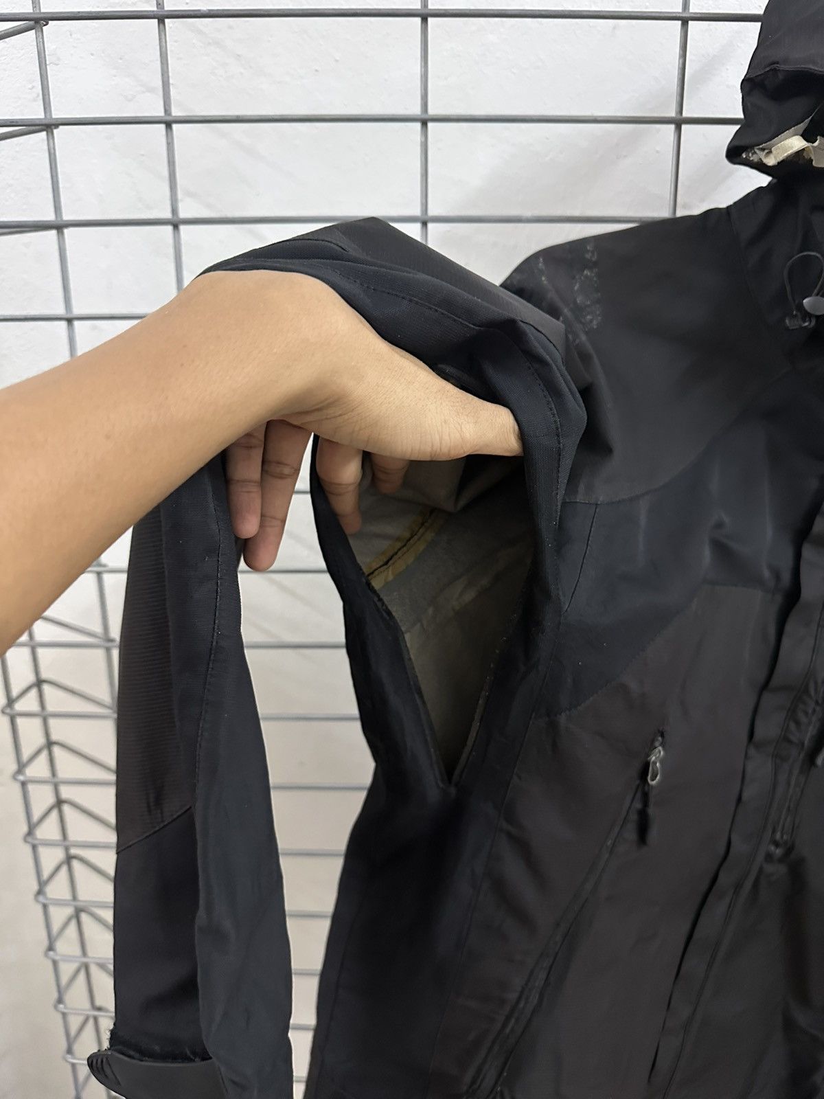 Arc'teryx Arc’teryx Waterproof Breathable Jacket Size US M / EU 48-50 / 2 - 8 Thumbnail