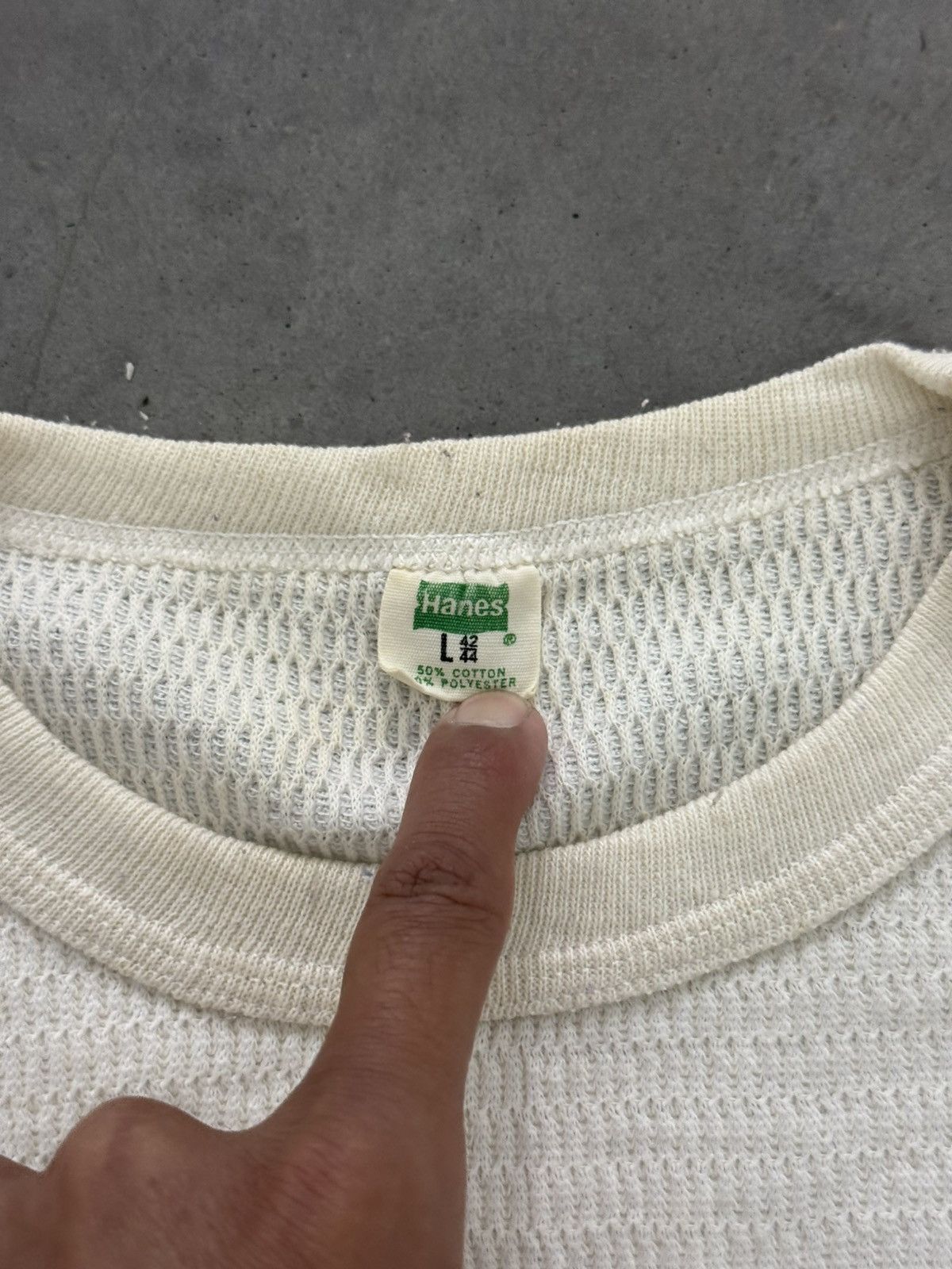 Hanes Vintage Hanes Thermal Lined White Long Sleeve Shirt 70s USA Size US L / EU 52-54 / 3 - 3 Thumbnail