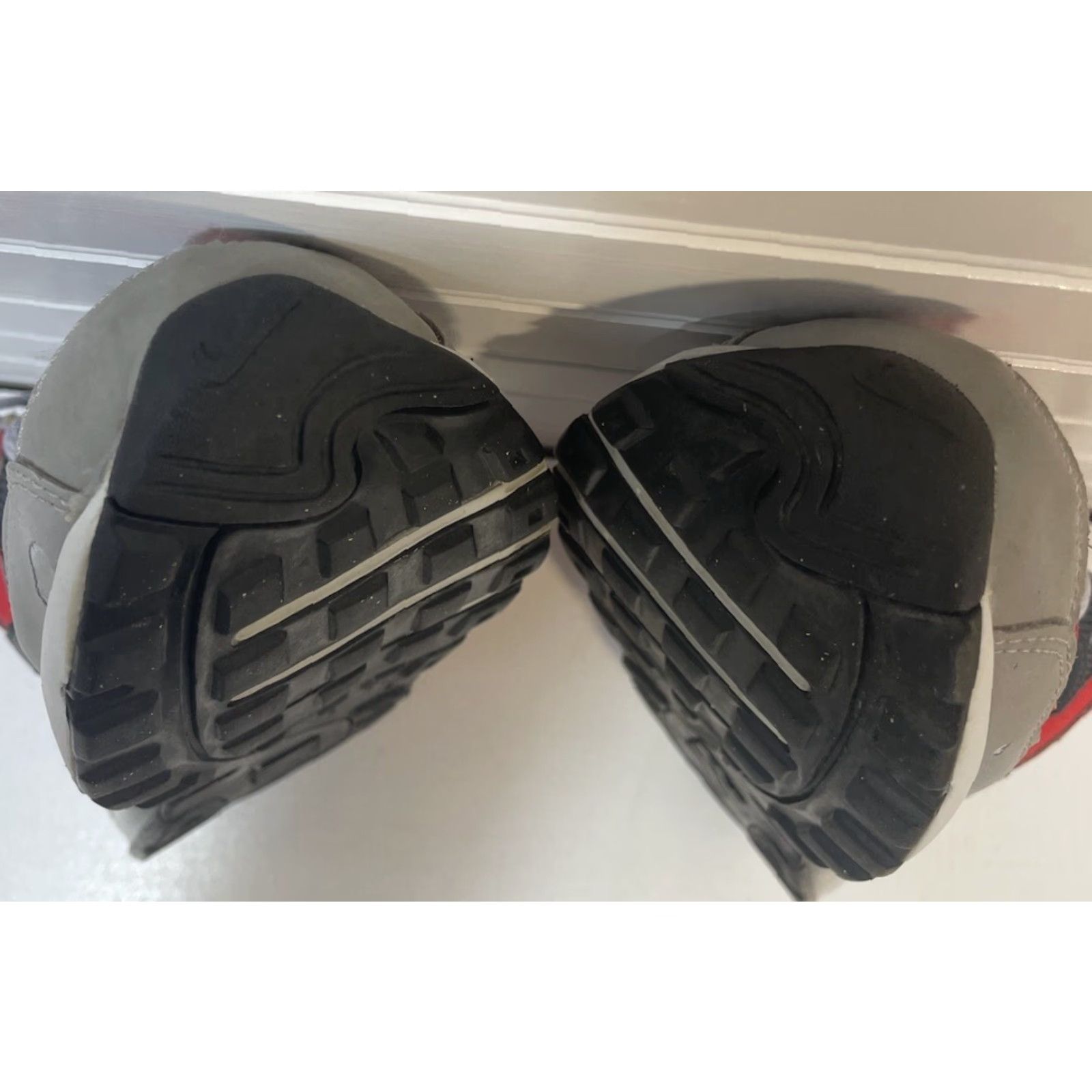 Nike Nike Air Max Go Strong Sneakers Men’s 8 Wolf Gray Challenge Red 418115-016 Size US 8 / EU 41 - 7 Thumbnail