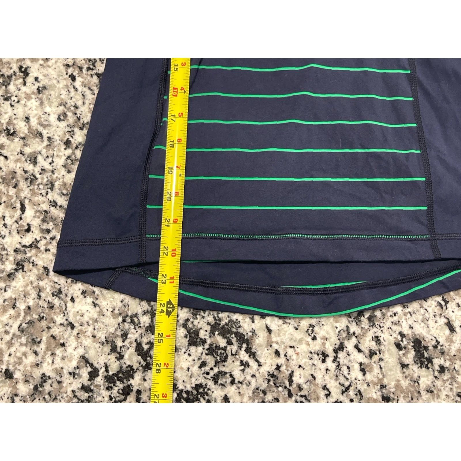 Lululemon Lululemon Tank Womens Size 6 Scoop Neck Striped Built-In Bra Racerback Athletic Multicolor Shirt? Size M / US 6-8 / IT 42-44 - 5 Thumbnail