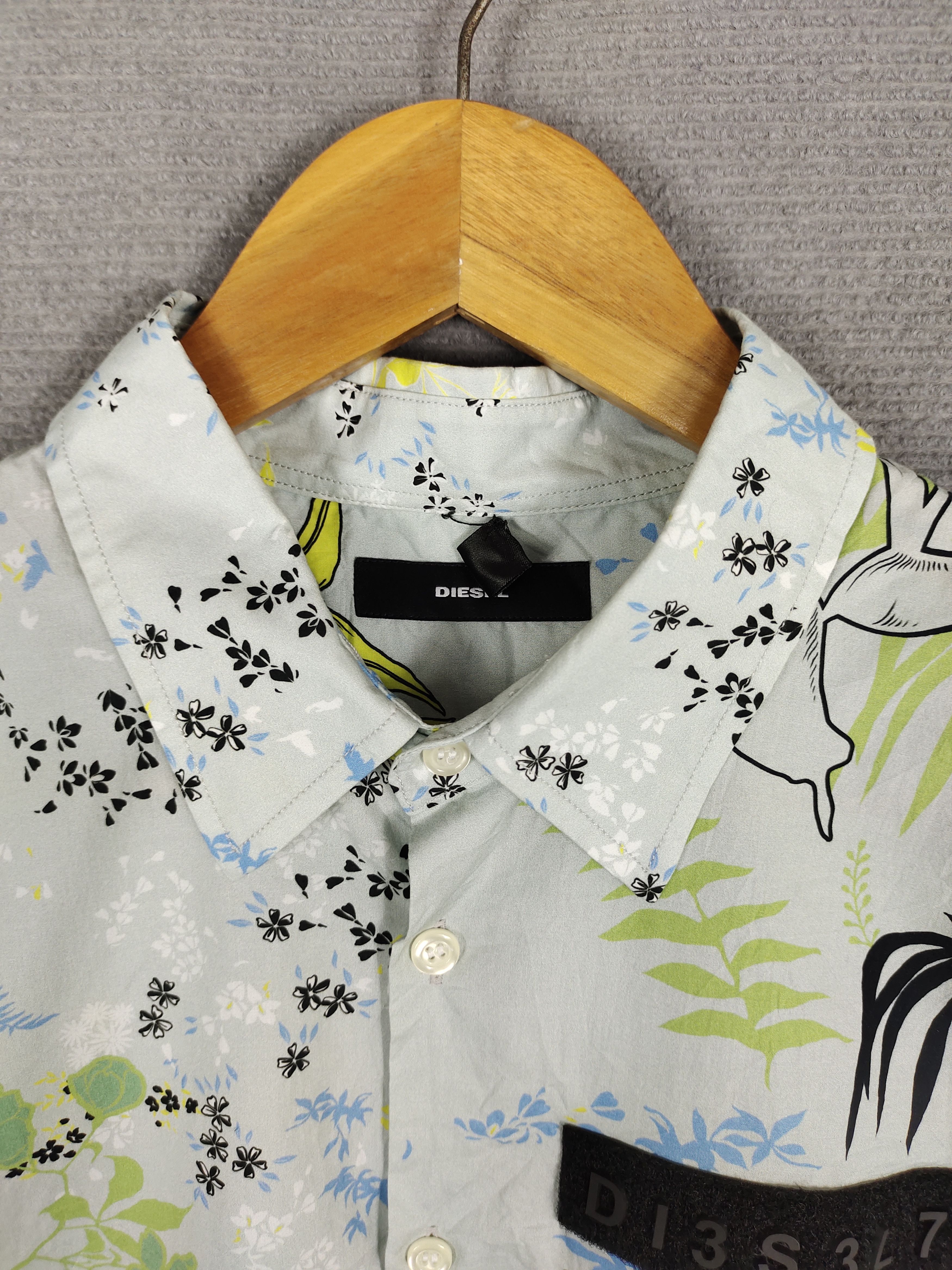 Diesel Vintage Y2k Diesel Flower Printed Oversize Shirt Size US S / EU 44-46 / 1 - 7 Thumbnail