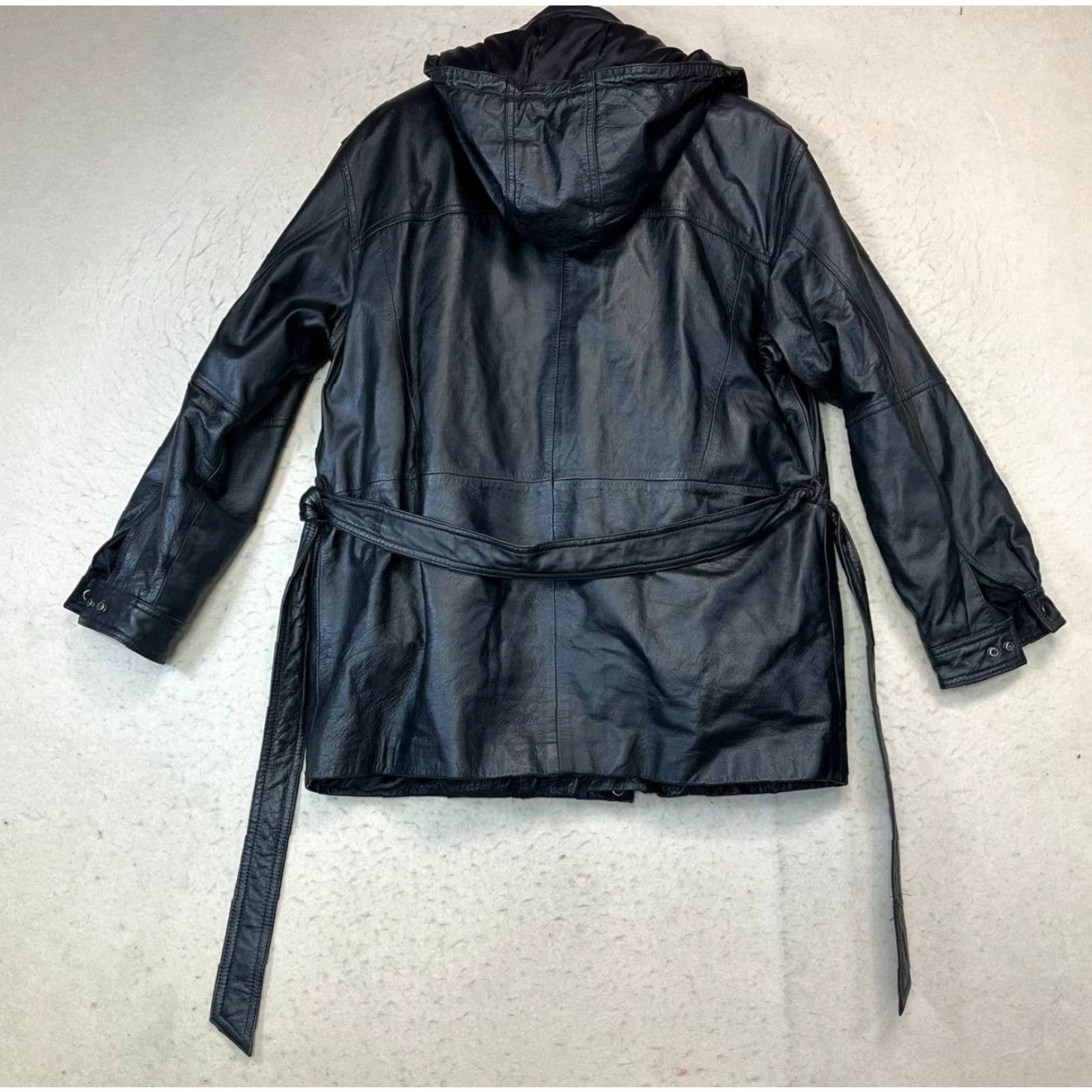 Vintage VINTAGE Wilsons Black Leather Insulated Lined Belted Heavy Jacket Parka Men Size L Size US L / EU 52-54 / 3 - 2 Thumbnail