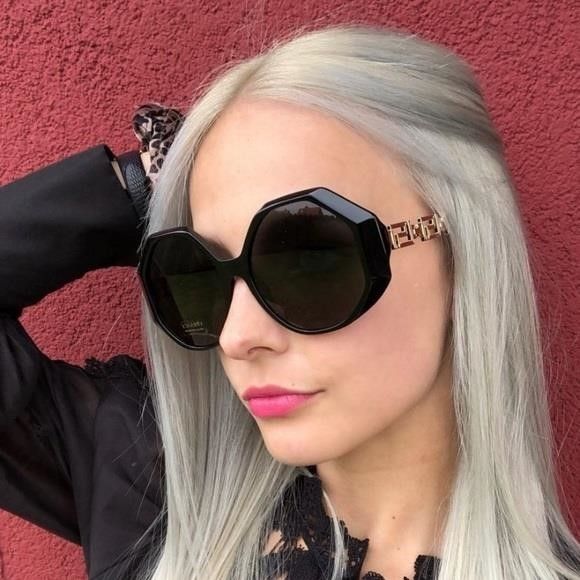 Versace NEW VERSACE VE4395 GB1/87 SUNGLASSES VE 4395","description Size ONE SIZE - 1 Thumbnail