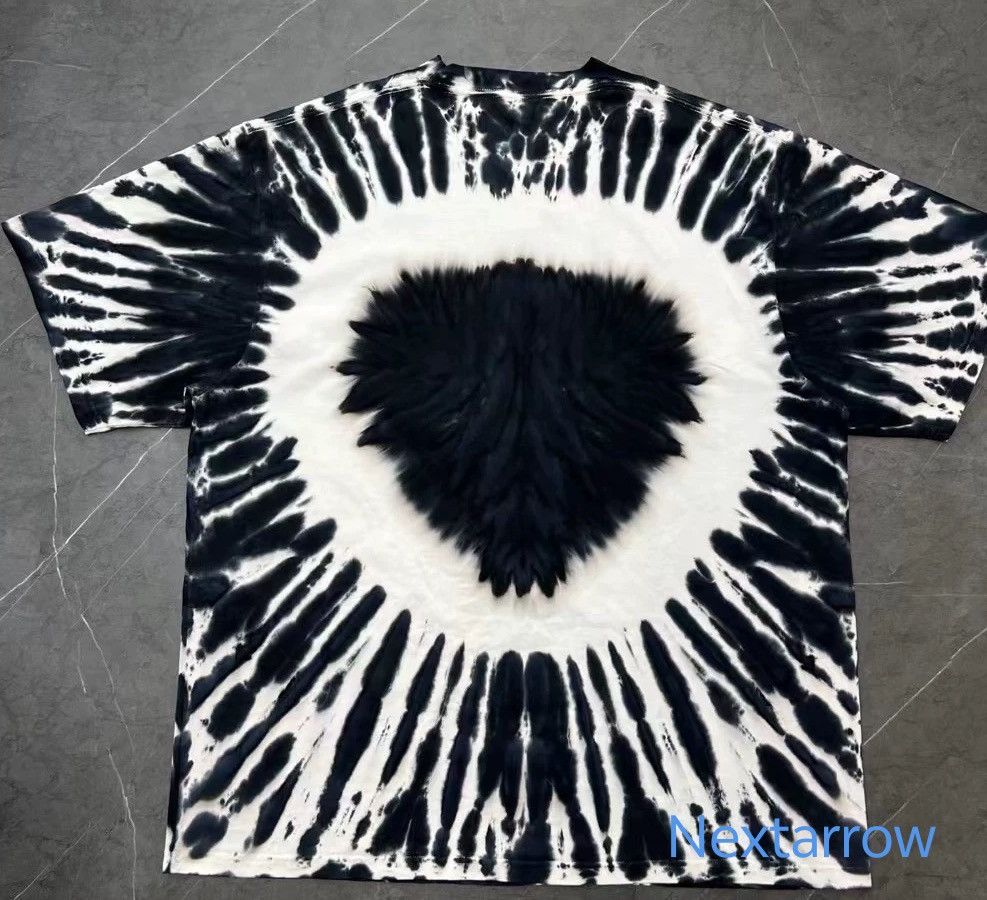 Balenciaga Balenciaga tie dye love short sleeved shirt 2410-Nextarrow Size US XS / EU 42 / 0 - 2 Thumbnail