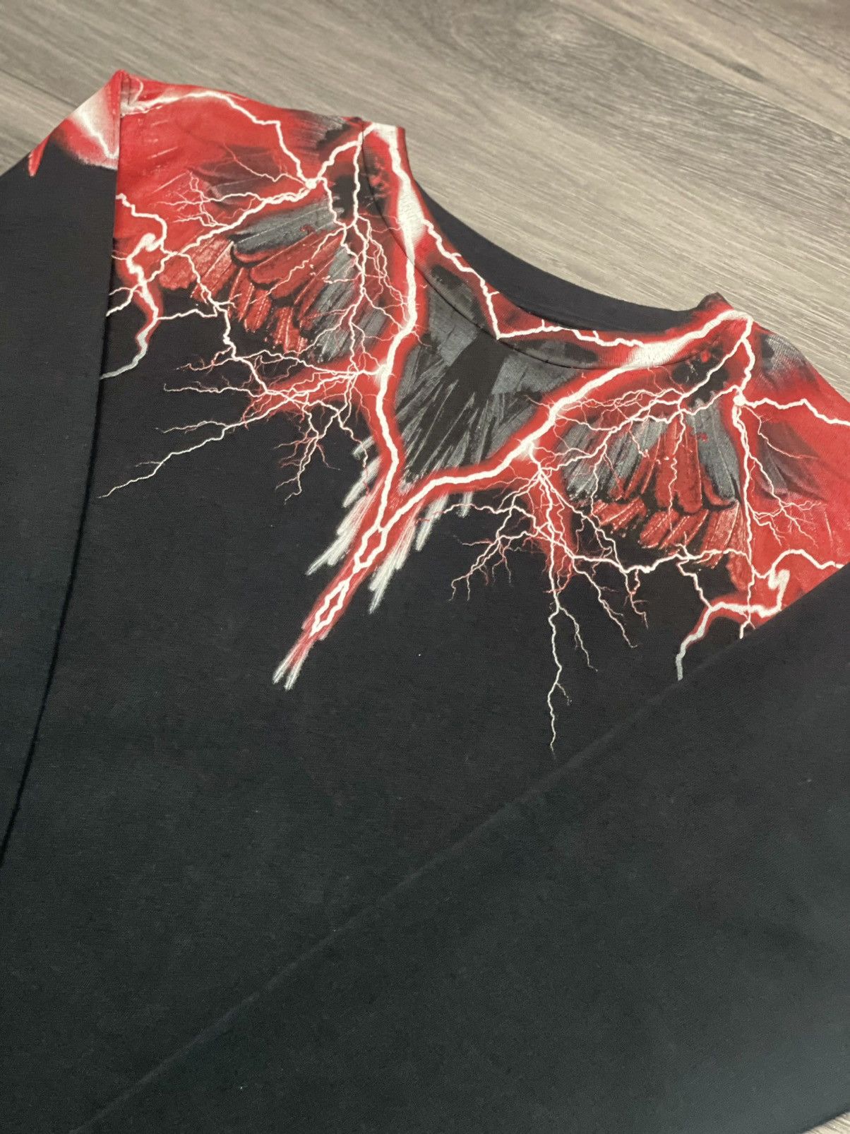 Marcelo Burlon Marcelo Burlon Wings & Lightning Crewneck | Brand New Size US M / EU 48-50 / 2 - 3 Thumbnail