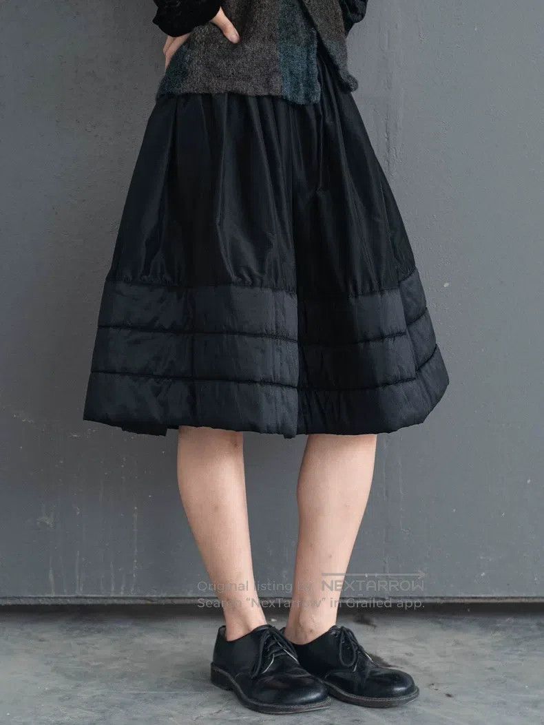 Comme des Garcons Comme Des Garcons size M Black padded half skirt Size 22" - 8 Thumbnail