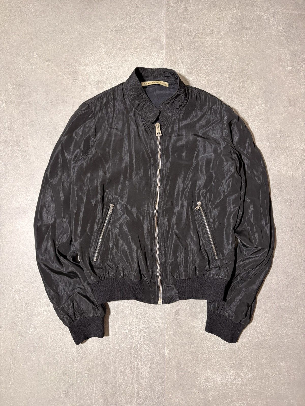 Balenciaga Balenciaga Paris silky bomber Jacket Size S / US 4 / IT 40 - 1 Thumbnail