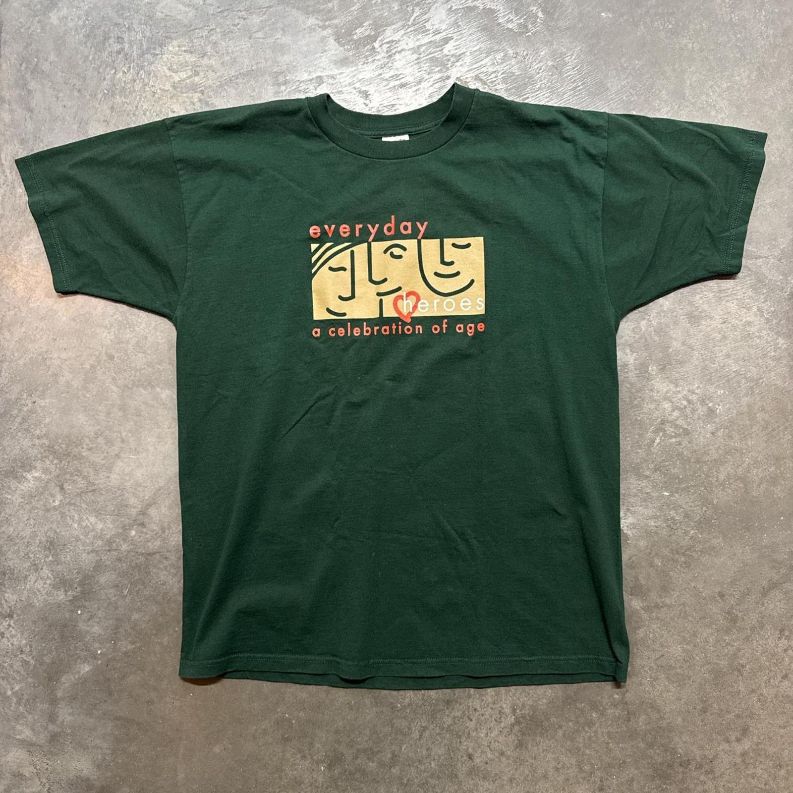 Vintage Vintage 90s Everyday Heroes Graphic T-Shirt Size US XL / EU 56 / 4 - 1 Thumbnail