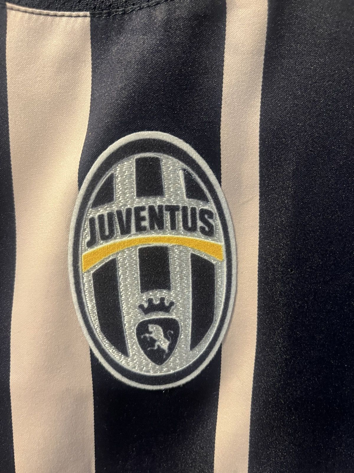 Nike Authentic Nike Juventus 2004/05 Away Sky Sport Jersey L Size US XL / EU 56 / 4 - 4 Thumbnail