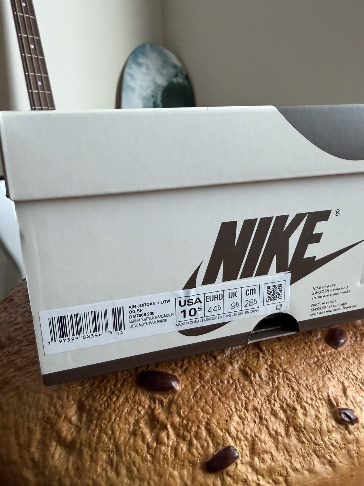 Travis Scott Jordan 1 Retro Low OG Travis Scott Medium Olive Sz 10 DS Size US 10 / EU 43 - 11 Thumbnail
