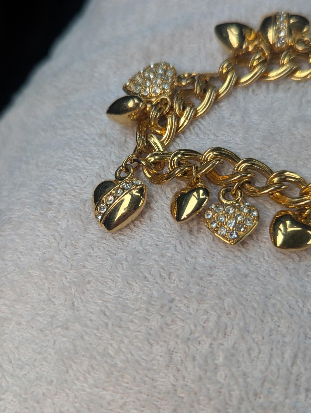 Designer VTG Nolan Miller Gold Tone Rhinestone Heart Charm Bracelet Size ONE SIZE - 4 Thumbnail
