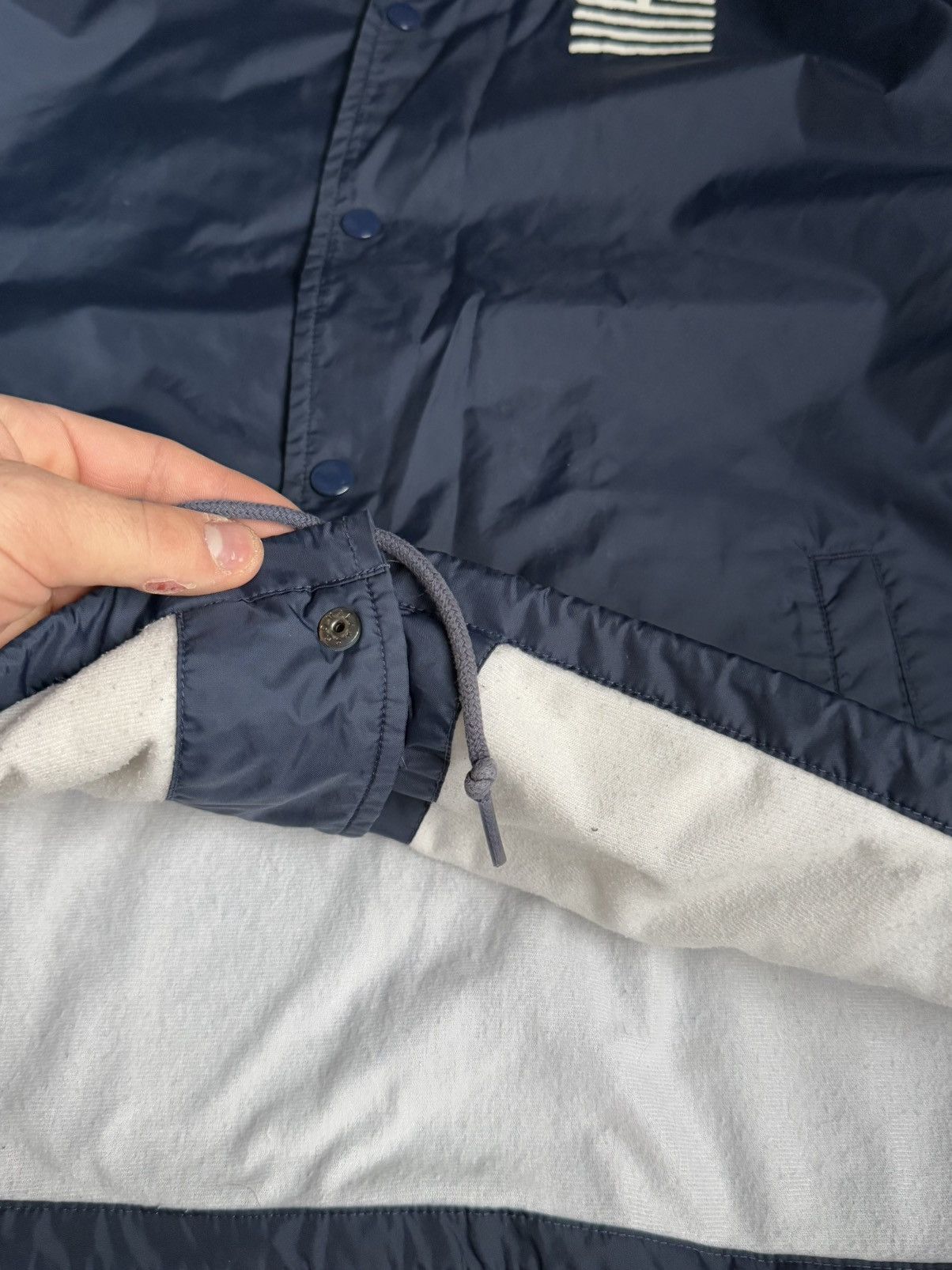 Carhartt × Vintage Vintage Carhartt nylons couch jacket Size US M / EU 48-50 / 2 - 4 Thumbnail