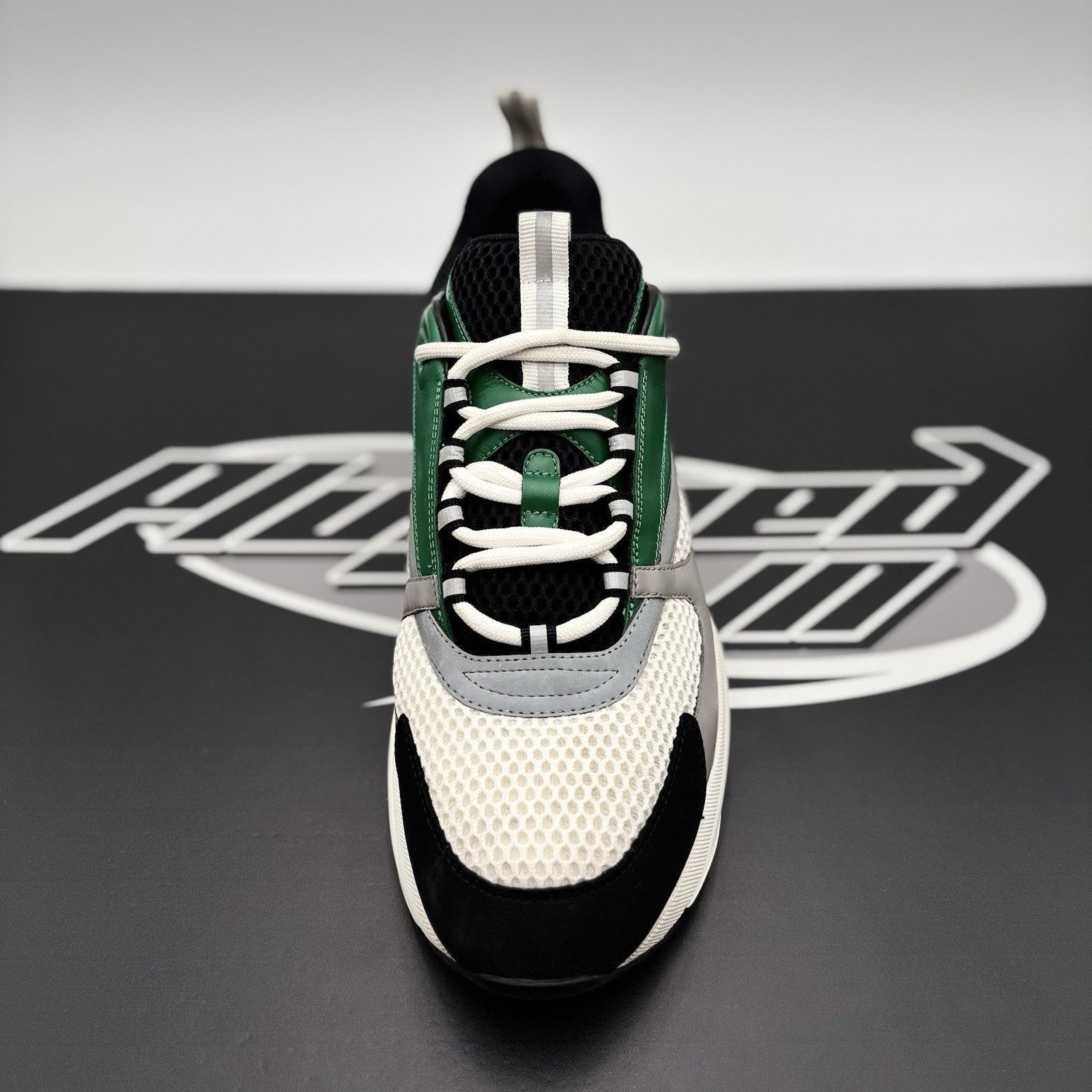 Dior Dior B22 Sneaker ' Green White Black ' | GOOD CONDITION! Size US 13 / EU 46 - 14 Thumbnail