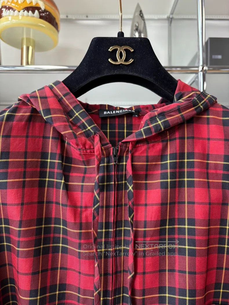 Balenciaga Balenciaga Red Plaid Hooded Zip-Up Shirt Jacket, Size 38 Size XS / US 0-2 / IT 36-38 - 2 Thumbnail