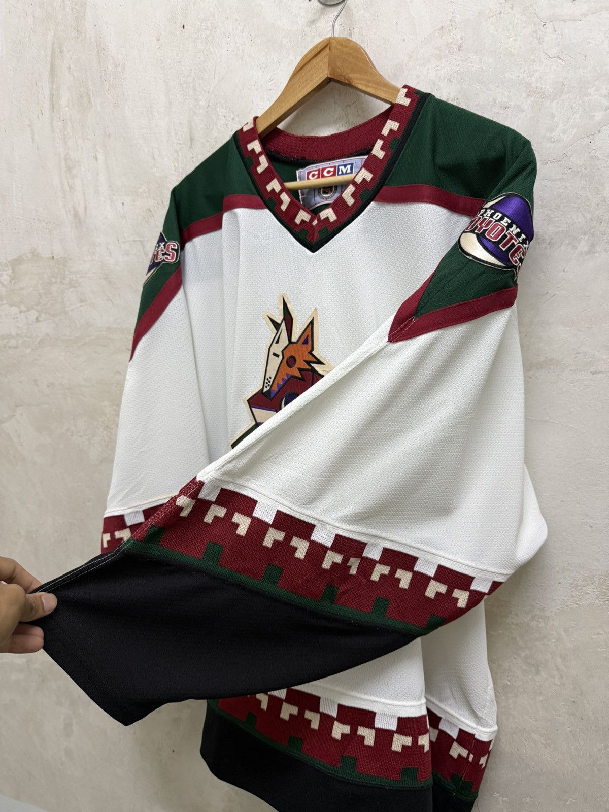 Ccm Vintage 90s Phoenix Coyotes Home Jersey Arizona NHL Size US XXL / EU 58 / 5 - 4 Thumbnail