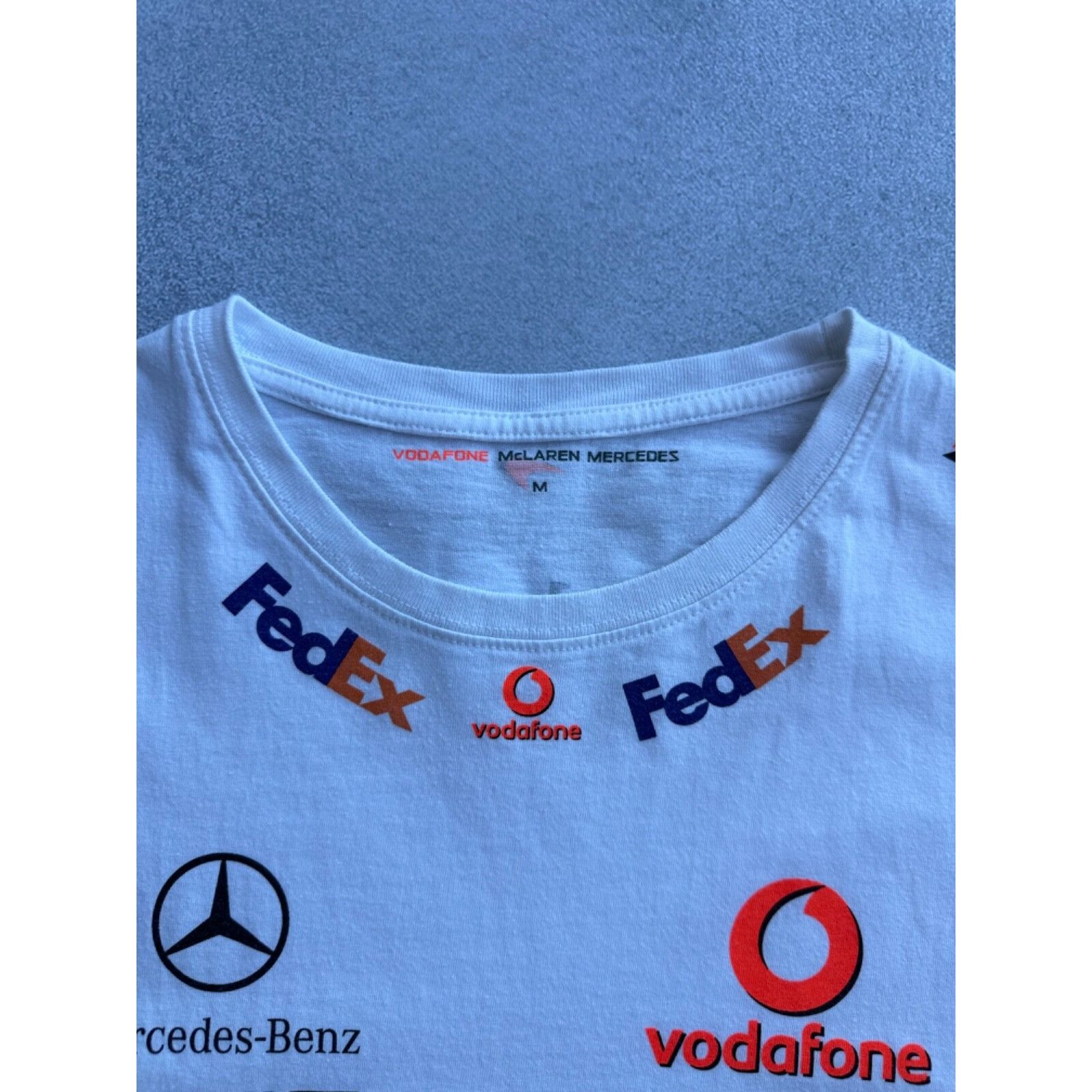 Vintage Vodafone McLaren Mercedes Formula Uno Racing T-shirt Size US M / EU 48-50 / 2 - 5 Thumbnail