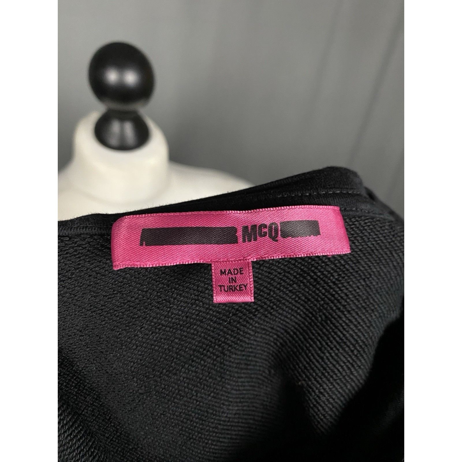 Alexander McQueen Alexander McQueen Swallow Women's Black Oversize Hoodie Swea Size M / US 6-8 / IT 42-44 - 9 Thumbnail