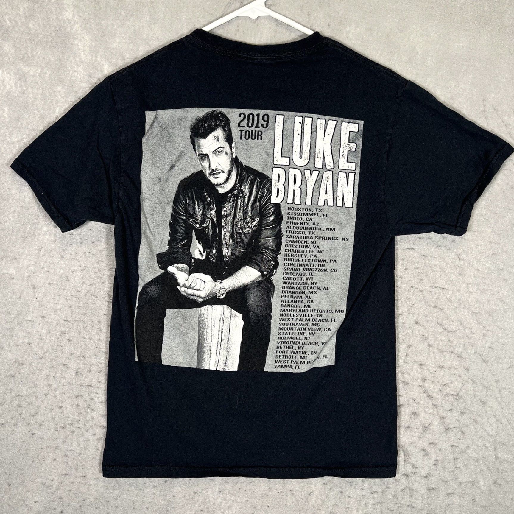 Vintage VINTAGE A1 Luke Bryan 2019 Tour Promo Shirt Adult Small Black Mens Size US S / EU 44-46 / 1 - 2 Thumbnail