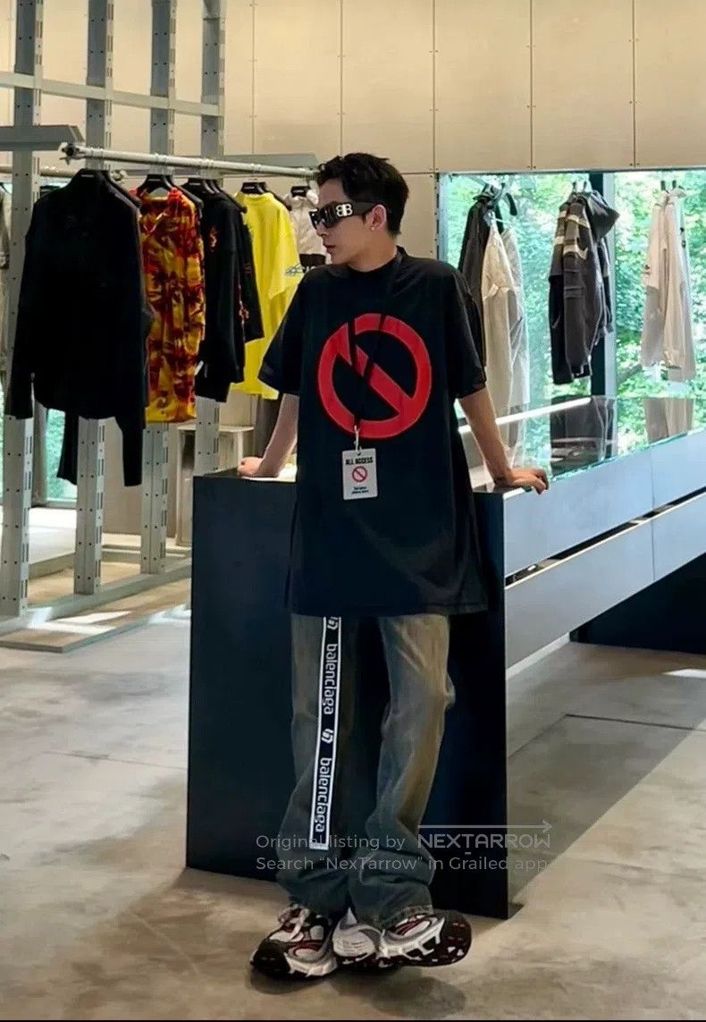 Balenciaga Balenciaga short sleeves Size US S / EU 44-46 / 1 - 6 Thumbnail