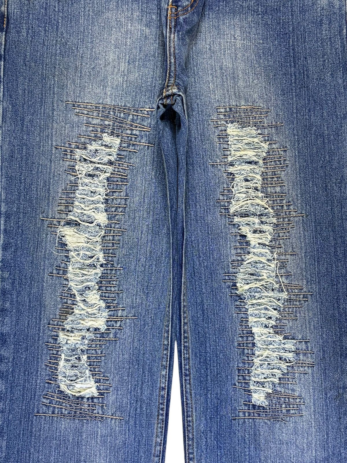 Japanese Brand Vintage Japanese Brand Faded Wash Patched Loose Jeans Size US 31 - 5 Thumbnail