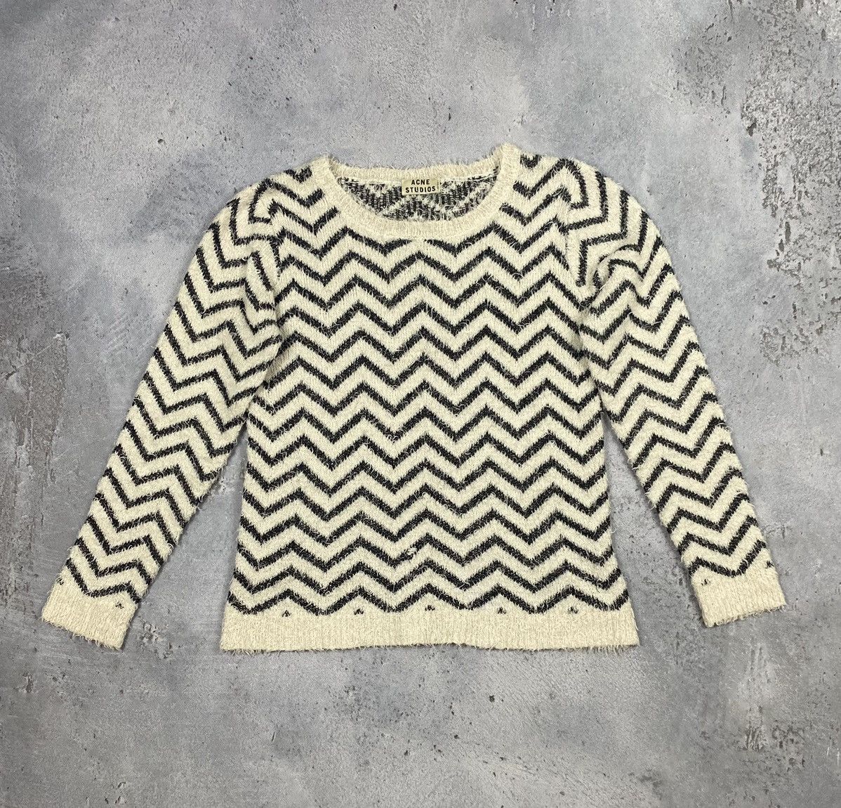 Acne Studios Acne Studios mohair rare sweater avant garde style wool a Size US S / EU 44-46 / 1 - 1 Thumbnail