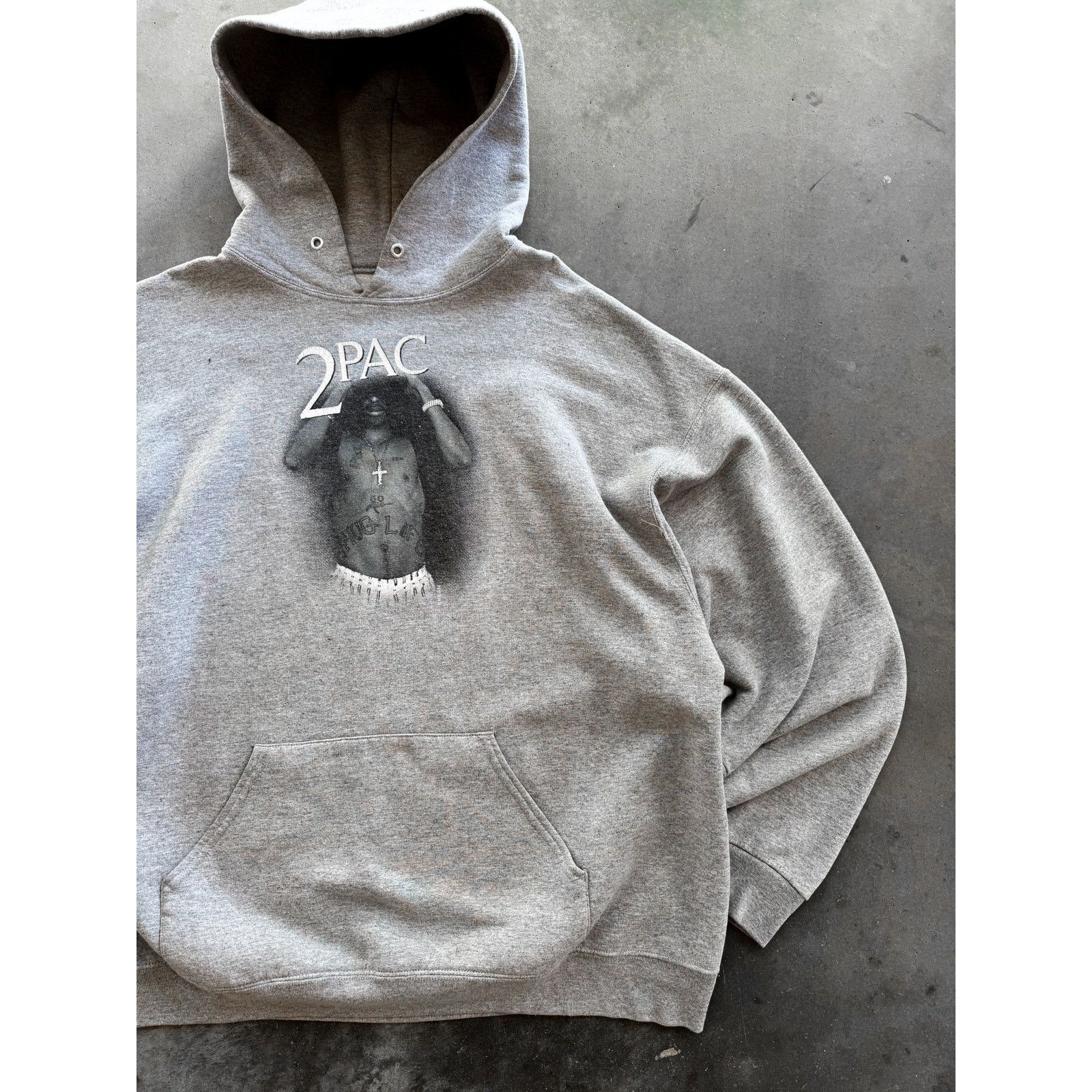 Vintage 2000s Tupac Shakur Hoodie Size XXL Size US XXL / EU 58 / 5 - 3 Thumbnail