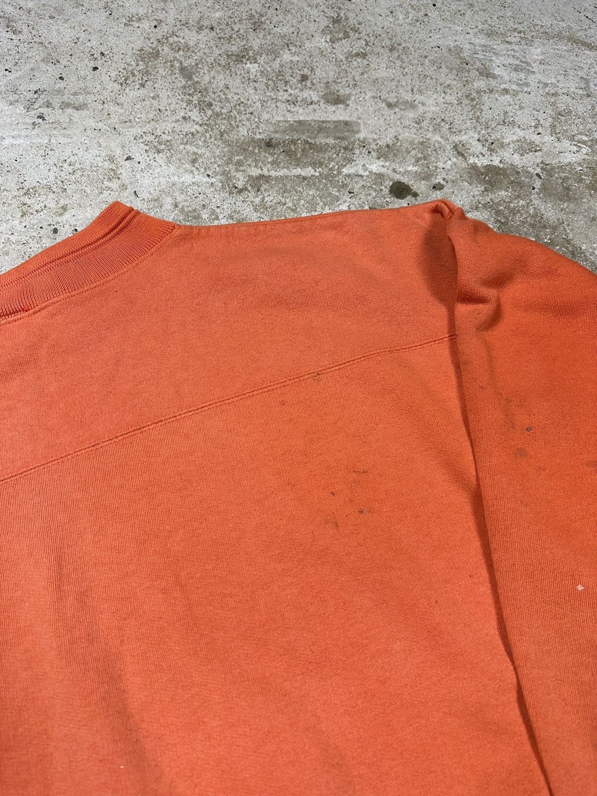 Nike × Vintage ‼️ Vintage 90s Nike Orange Distressed Crewneck Boxy Fit Size US M / EU 48-50 / 2 - 10 Thumbnail