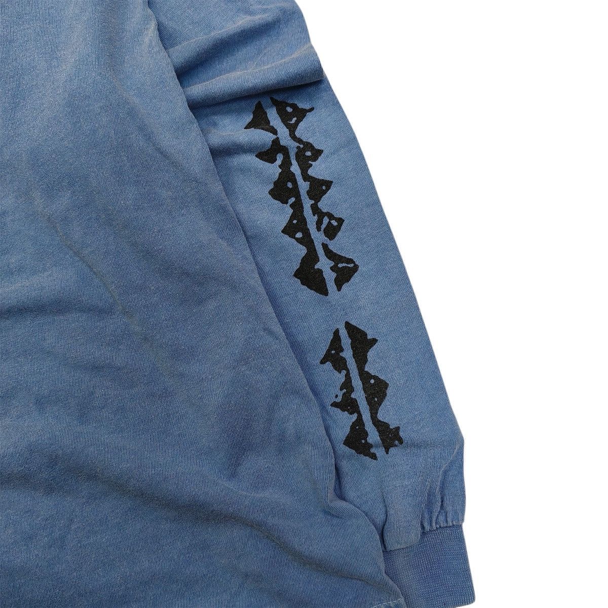 Vintage Vintage Y2K Crazy Shirts Blue Hawaii Dyed Long Sleeve Tee Size US L / EU 52-54 / 3 - 8 Thumbnail