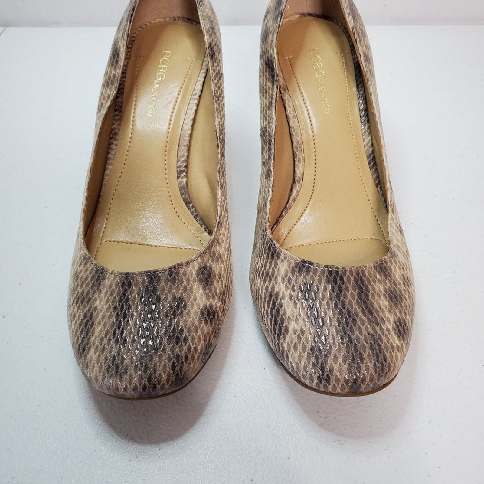 Designer BCBGeneration Gumby Faux Snake Print Leather Pumps 8.5 Size US 8.5 / IT 38.5 - 5 Thumbnail