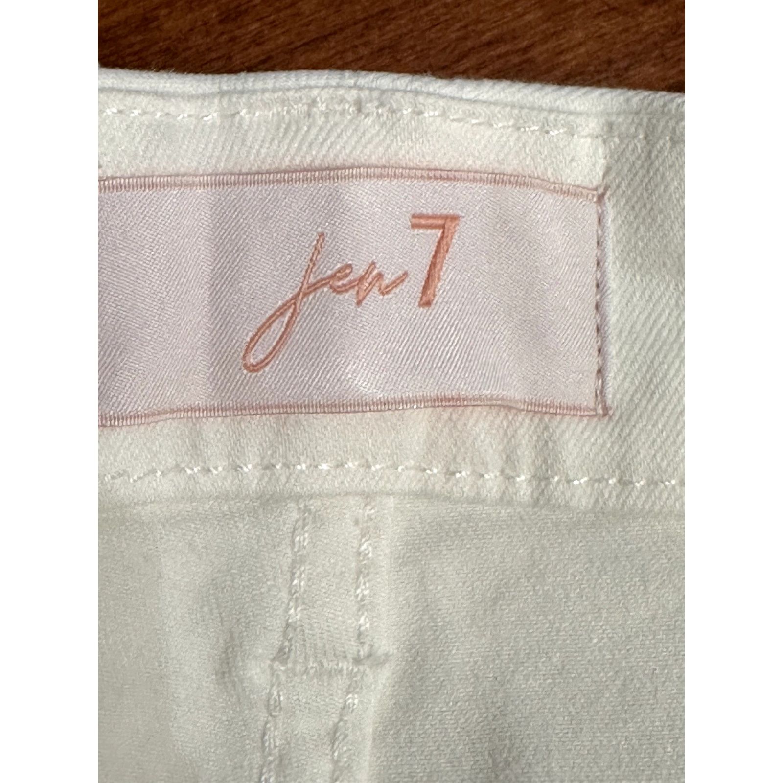 Other Jen7 Mid Rise Jean Shorts Frayed Hem Cream Women's 6 NWT Size 28" / US 6 / IT 42 - 8 Thumbnail