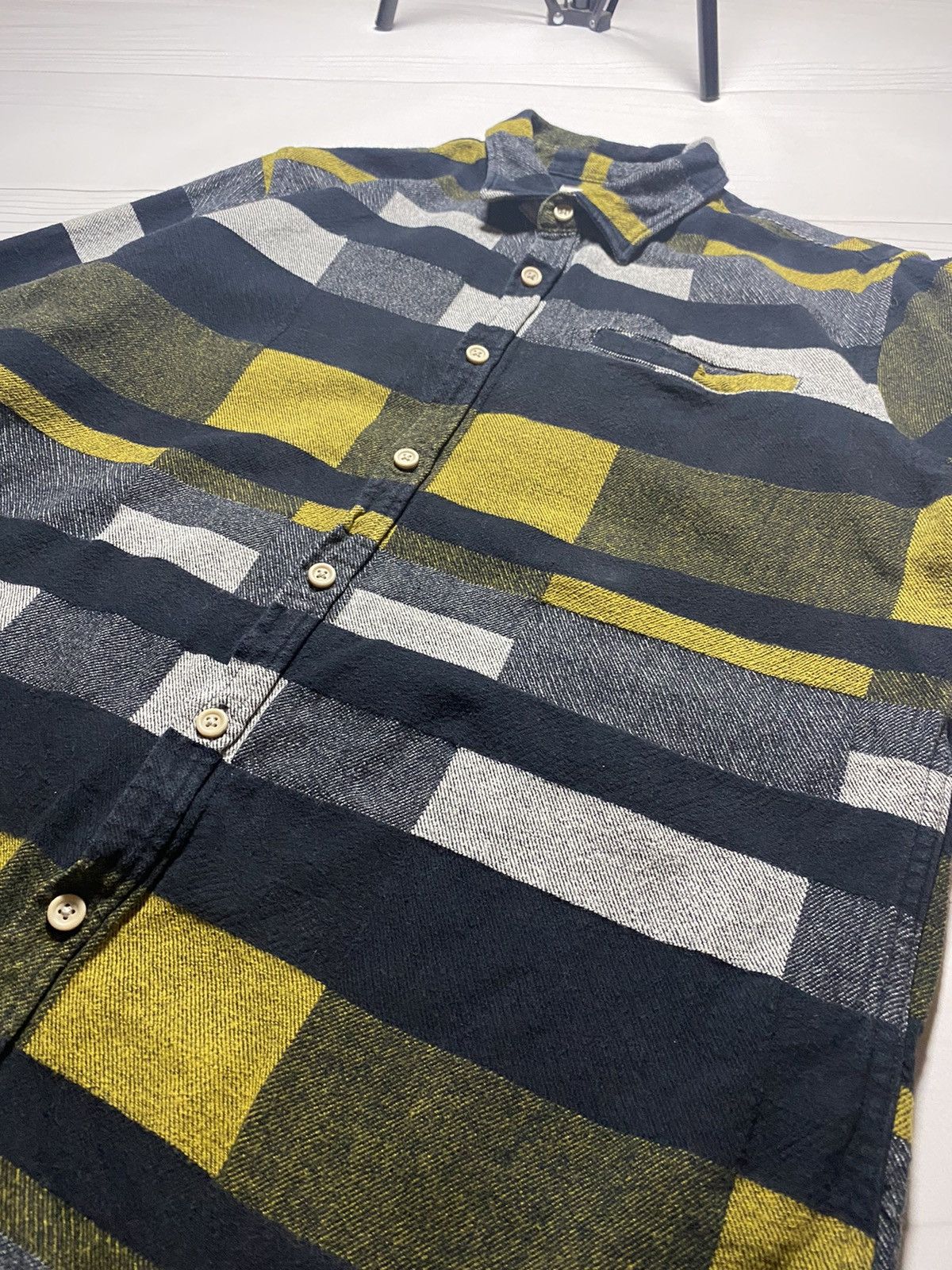 Designer × Folk Vintage Folk flannel multicolour faded y2k button up shirt Size US L / EU 52-54 / 3 - 6 Thumbnail