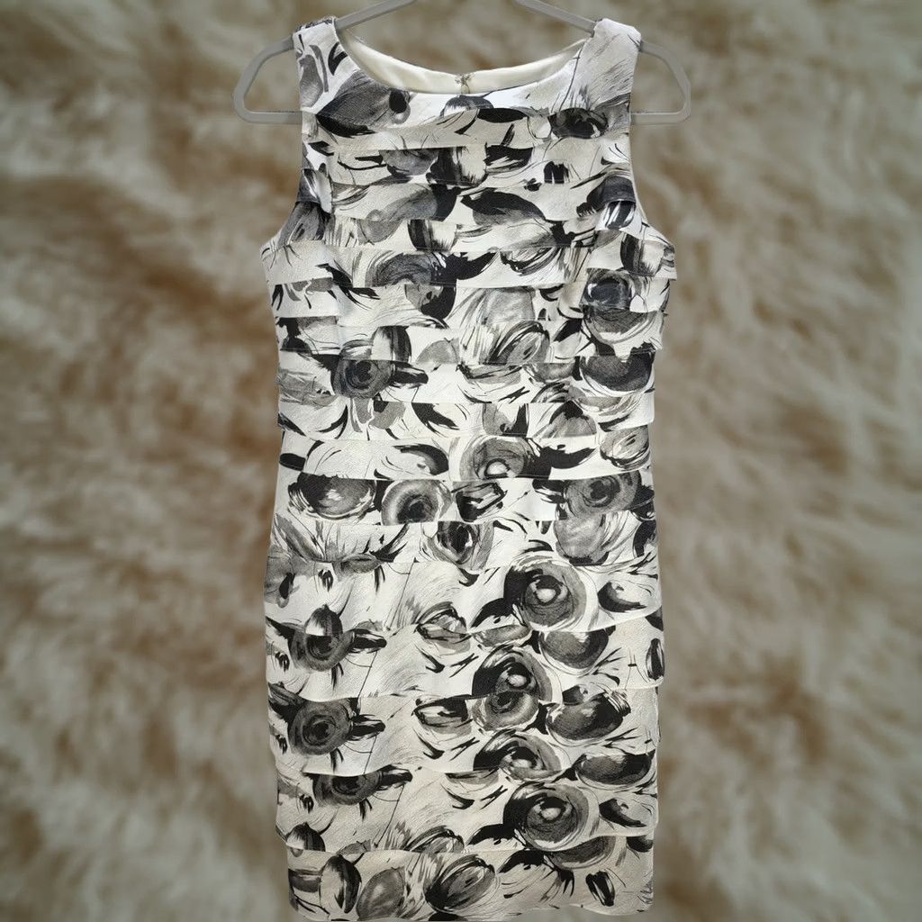 Vintage R&M Richards Dress Women's Beige Black Floral Roses Bodycon Mini Rayon Soft Sz 8 Sleeveless Round Neck Party/Cocktail Wedding Size M / US 6-8 / IT 42-44 - 1 Thumbnail