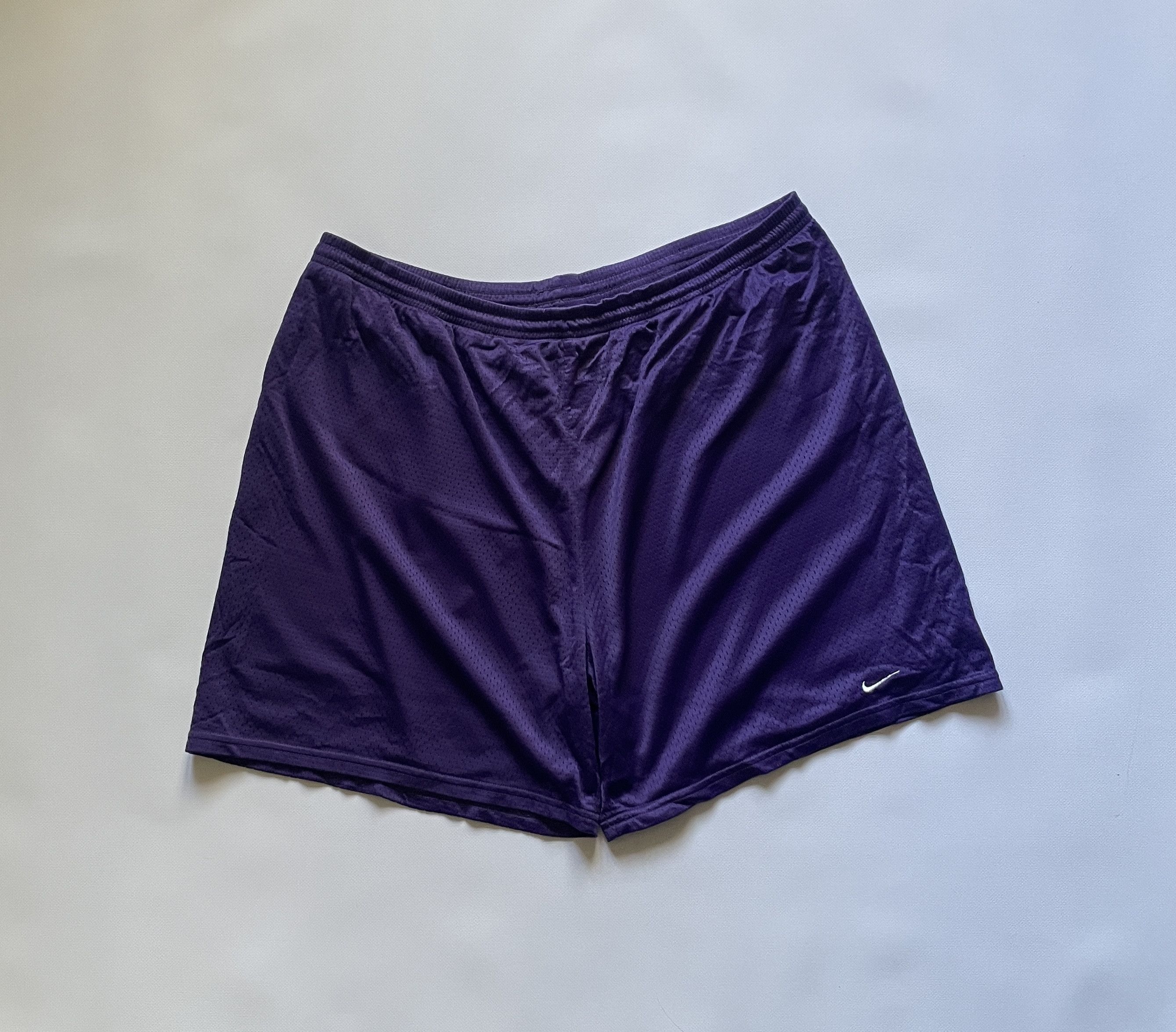 Nike Vintage Nike Nylon Basketball Made in USA Shorts 90s Size US 36 / EU 52 - 1 Thumbnail