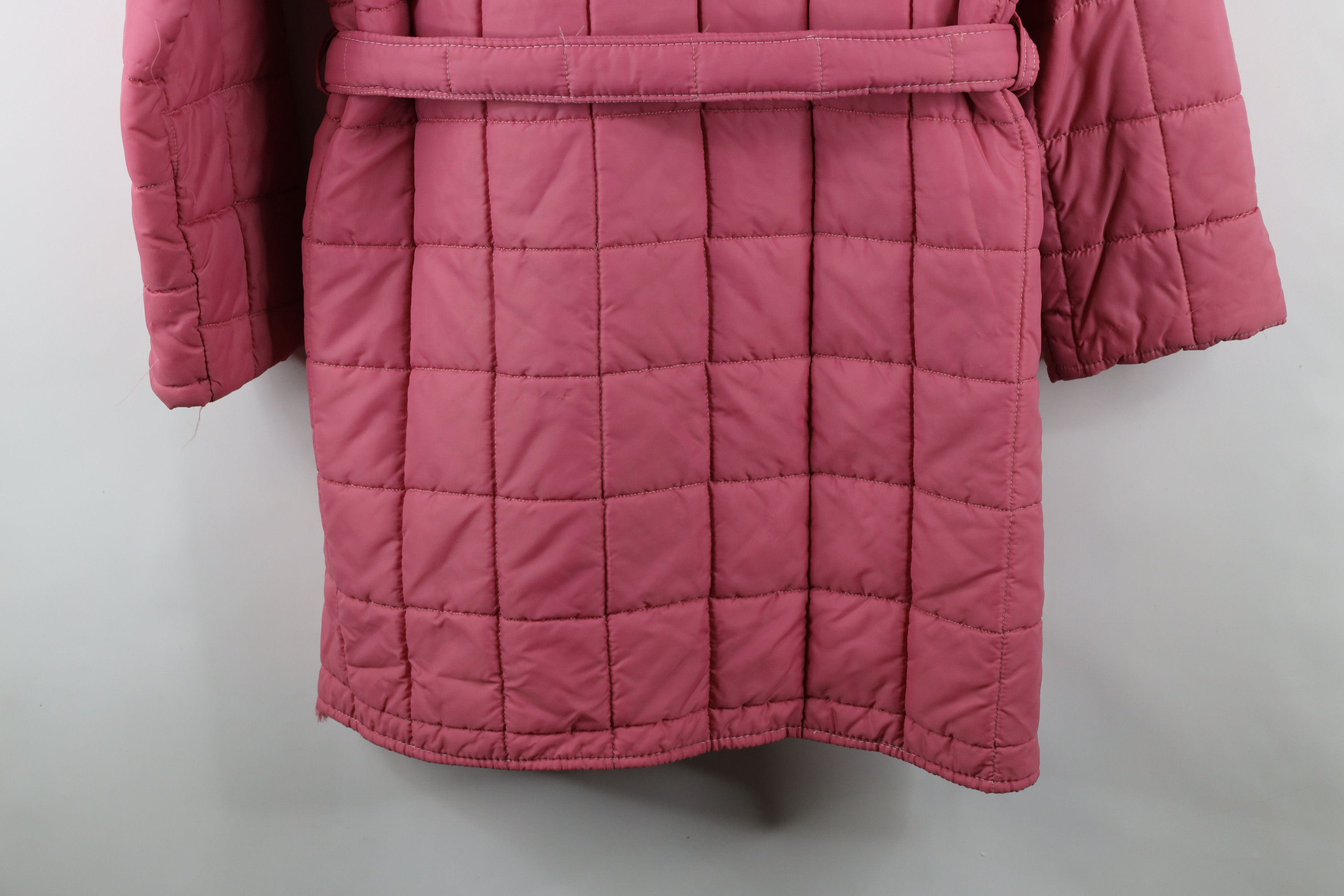 Vintage Vintage 70s Streetwear Quilted Belted Puffer Jacket Pink USA Size L / US 10 / IT 46 - 16 Thumbnail