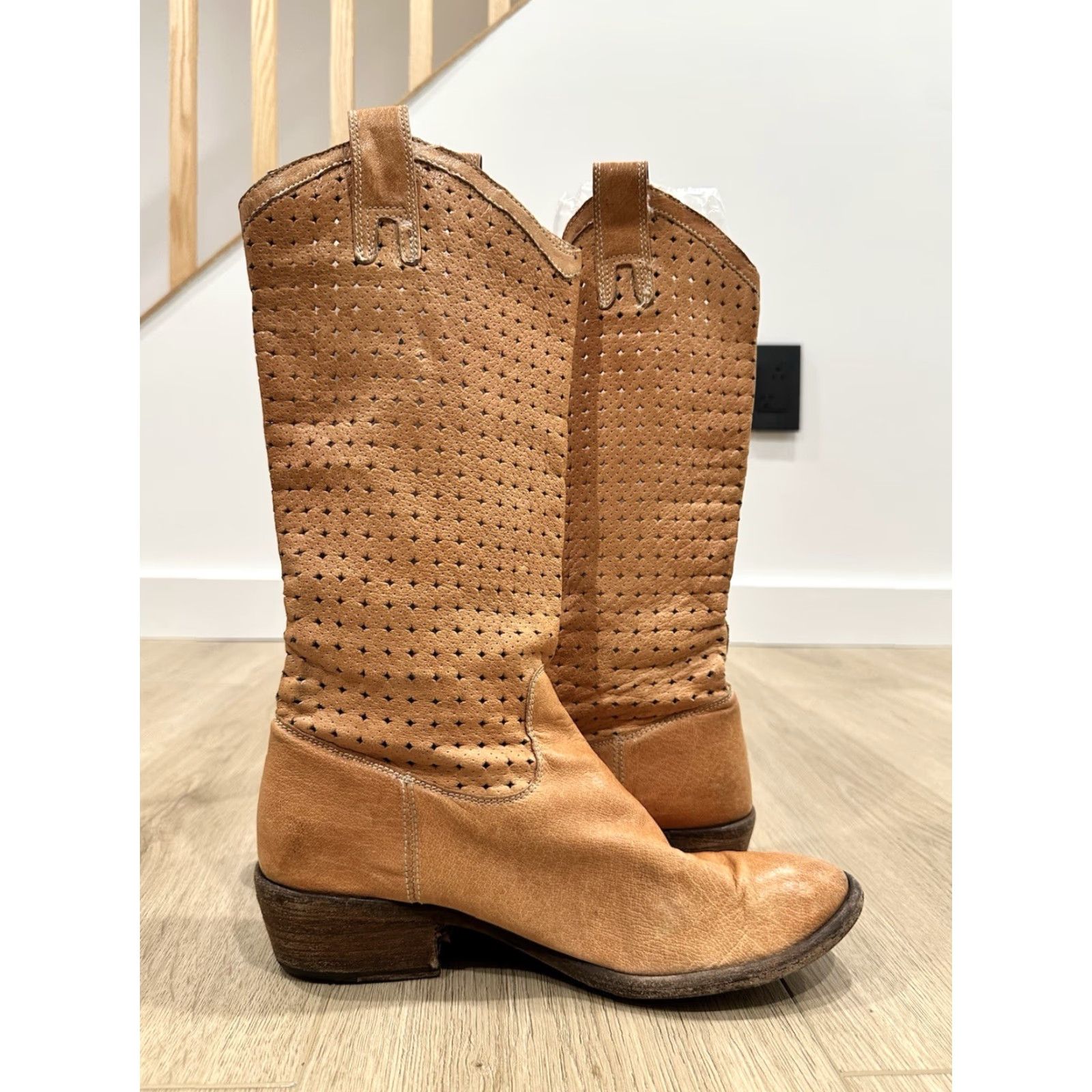 Frye Frye Women's Boots Western Pull On Leather 7.5B Brown Knee High Leather Lining Bohemian Vintage No Size US 8 / IT 38 - 7 Thumbnail