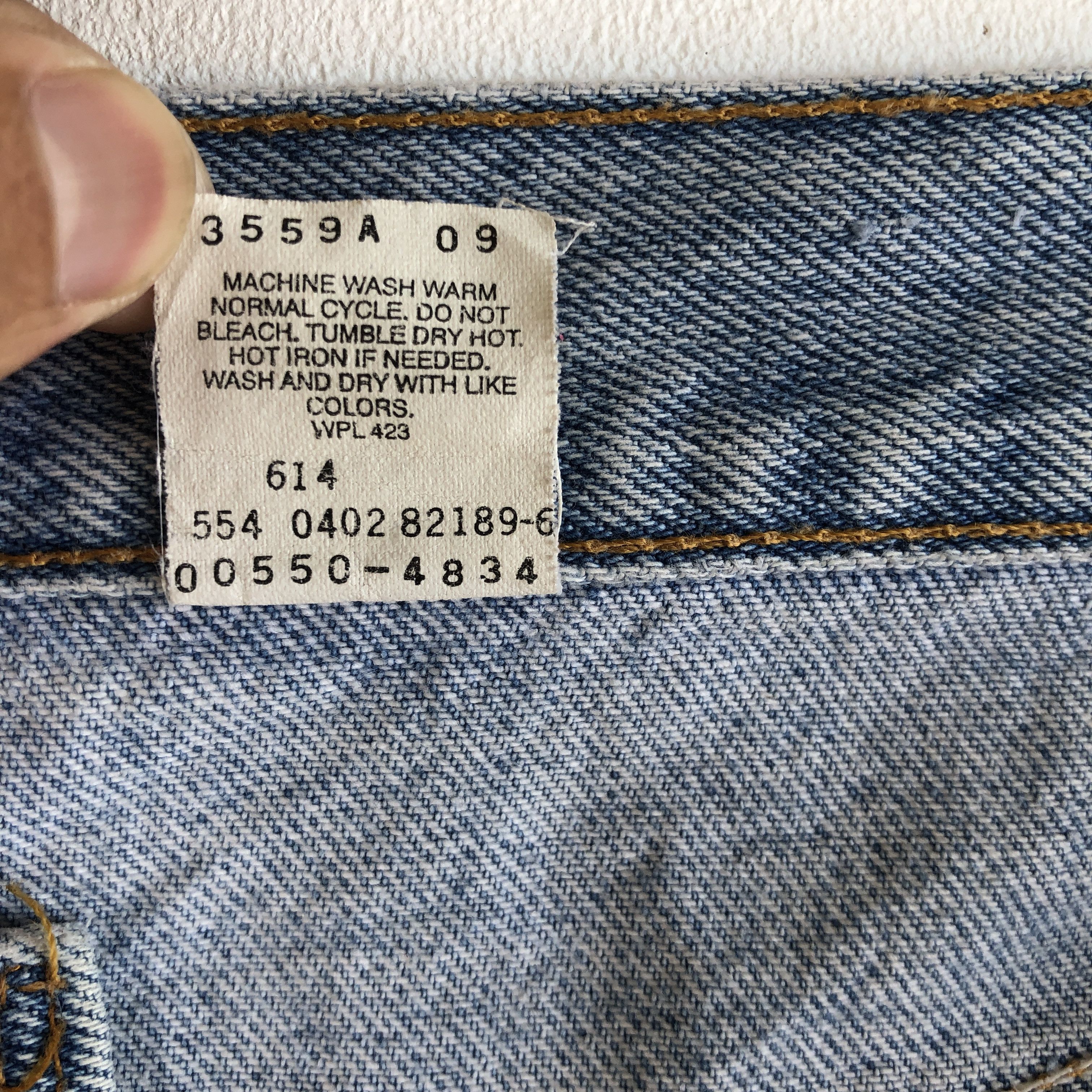 Levi's Vintage 90s Levis 550 Faded Jeans Light Wash Levis Denim Size US 32 / EU 48 - 7 Thumbnail
