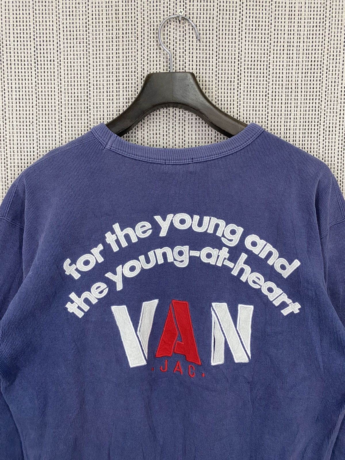 Vans Vintage streetwear vans sweatshirt crewneck Size US L / EU 52-54 / 3 - 7 Thumbnail