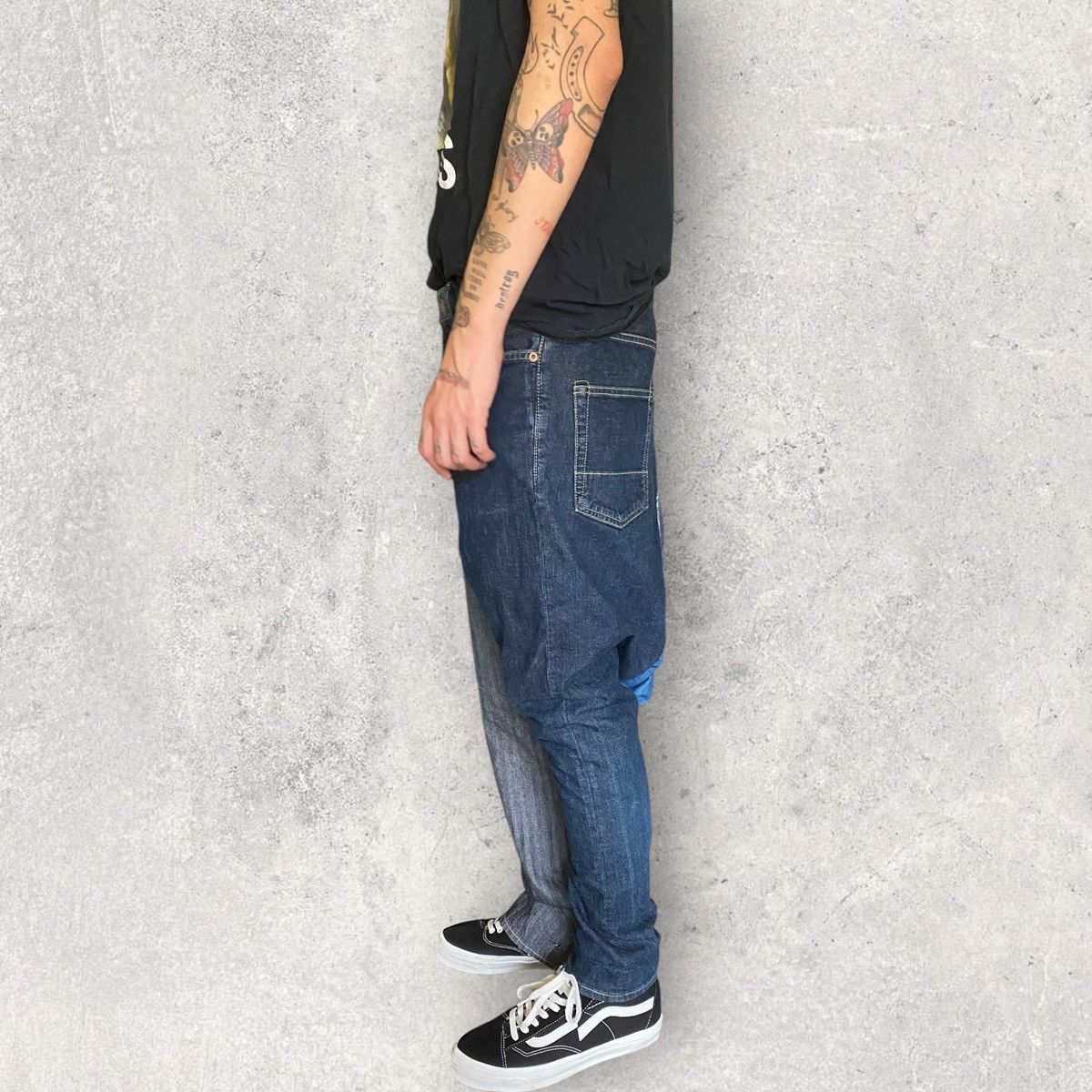 Comme des Garcons SS13 Runway Drop Crotch Asymmetric Two tone Jeans Size US 32 / EU 48 - 15 Thumbnail