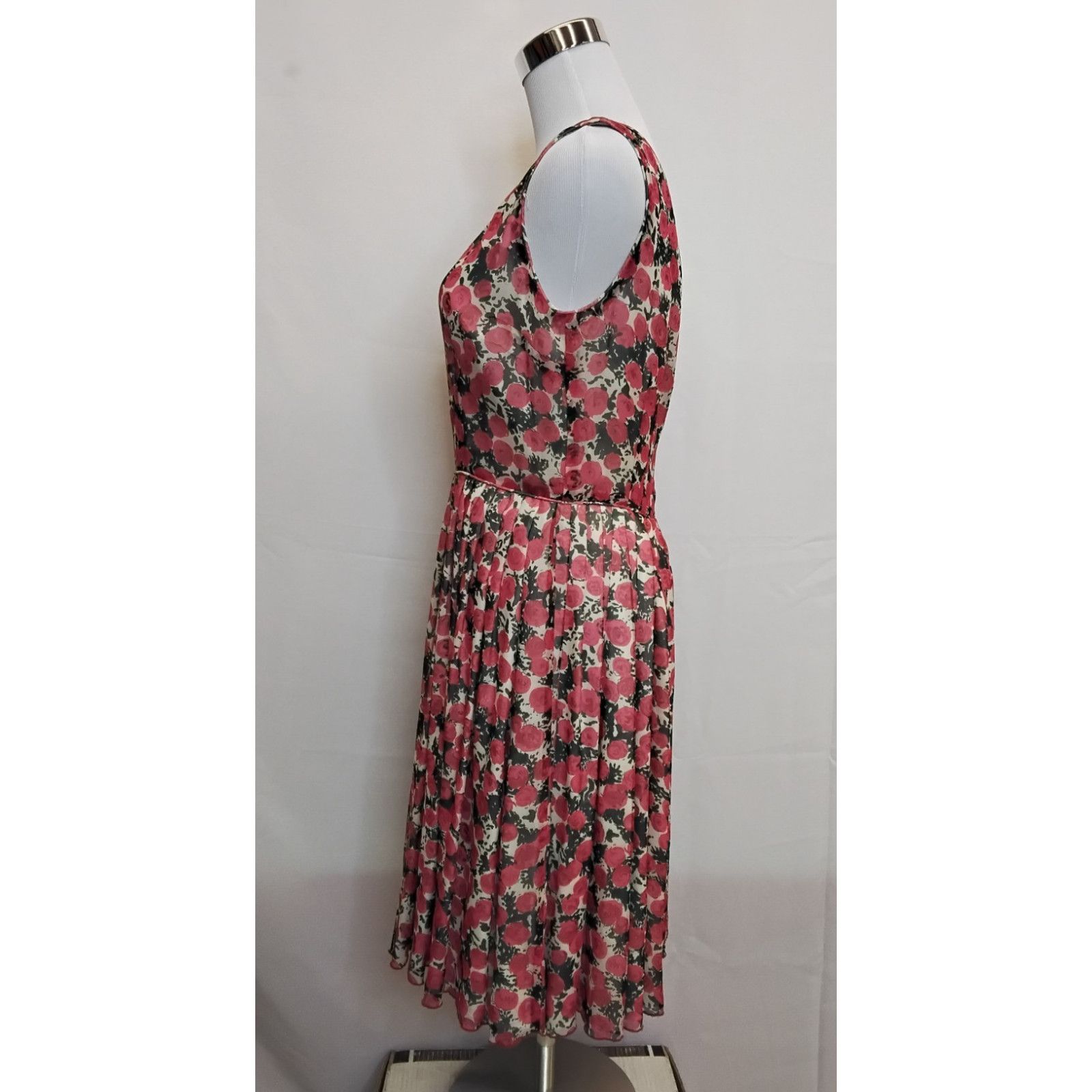 Anna Sui Anna Sui Fit and Flare Dress Women's 6 Red/White Rose Print Size M / US 6-8 / IT 42-44 - 4 Thumbnail