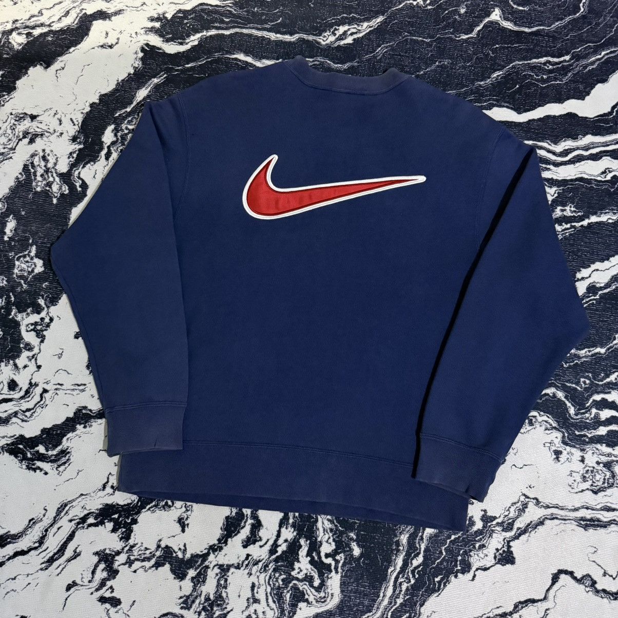 Vintage Vintage nike swoosh sweatshirt crewneck Size US M / EU 48-50 / 2 - 8 Thumbnail