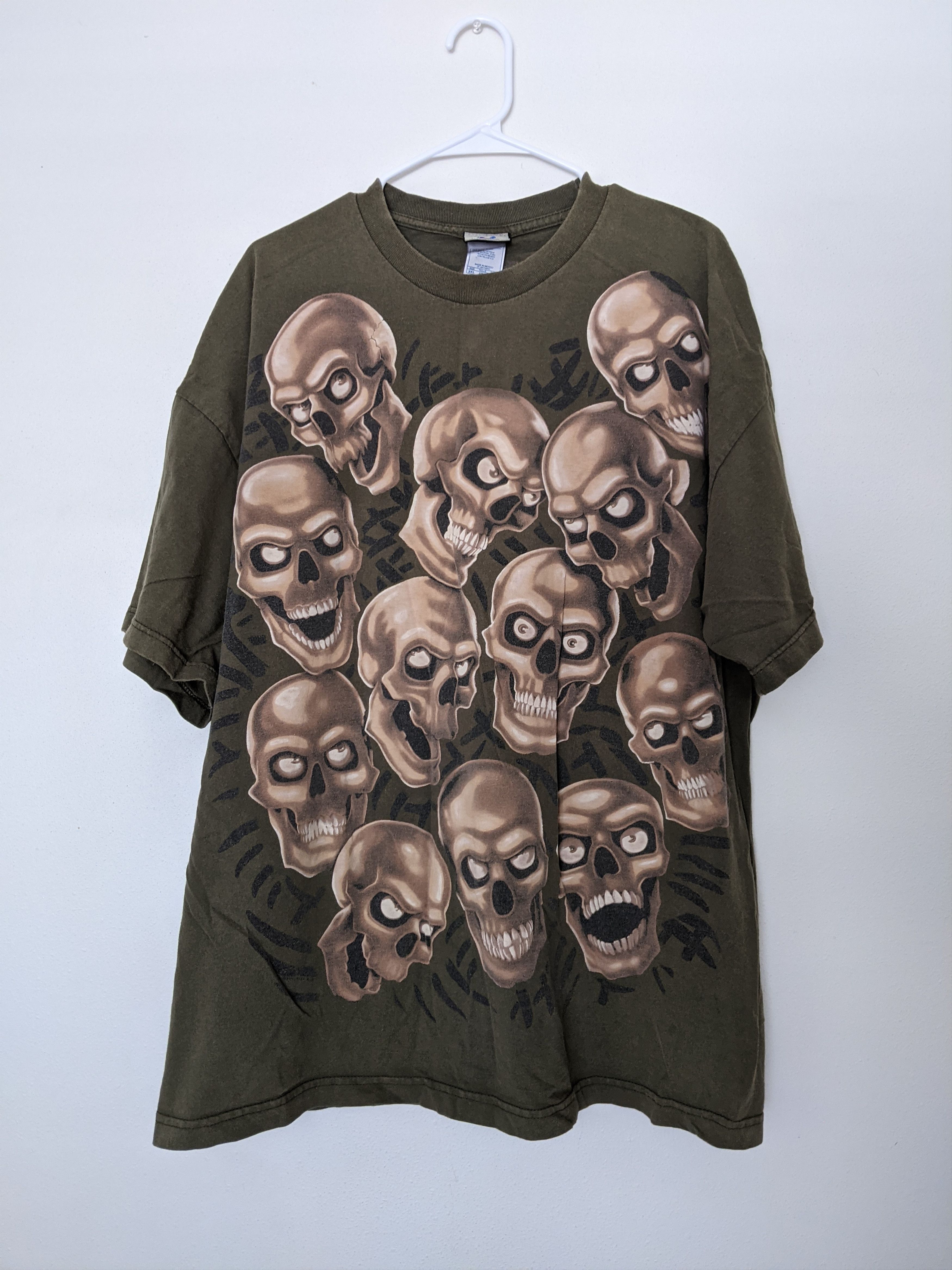 Liquid Blue Liquid Blue Vintage Skulls Shirt Size US XXL / EU 58 / 5 - 2 Thumbnail