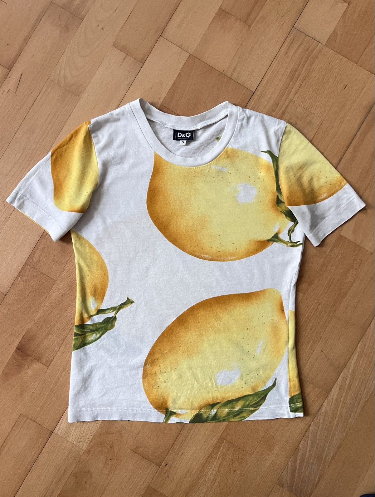 Dolce & Gabanna 2000s mango t-shirt