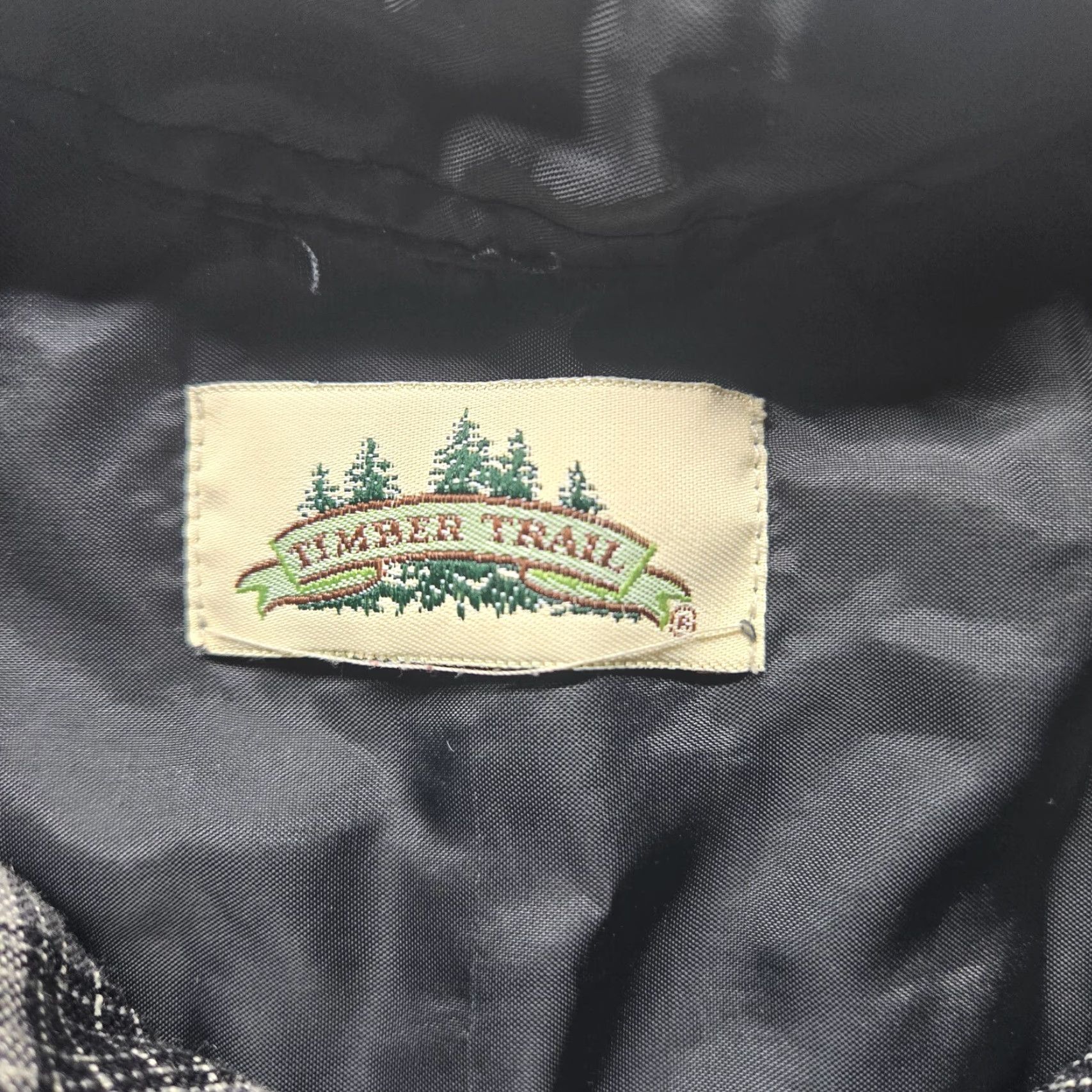Vintage VINTAGE Timber Trail Plaid Button-Up Shirt Long Sleeve Adult Men Size XL Black Checkered Casual Outdoor Size US XL / EU 56 / 4 - 3 Thumbnail