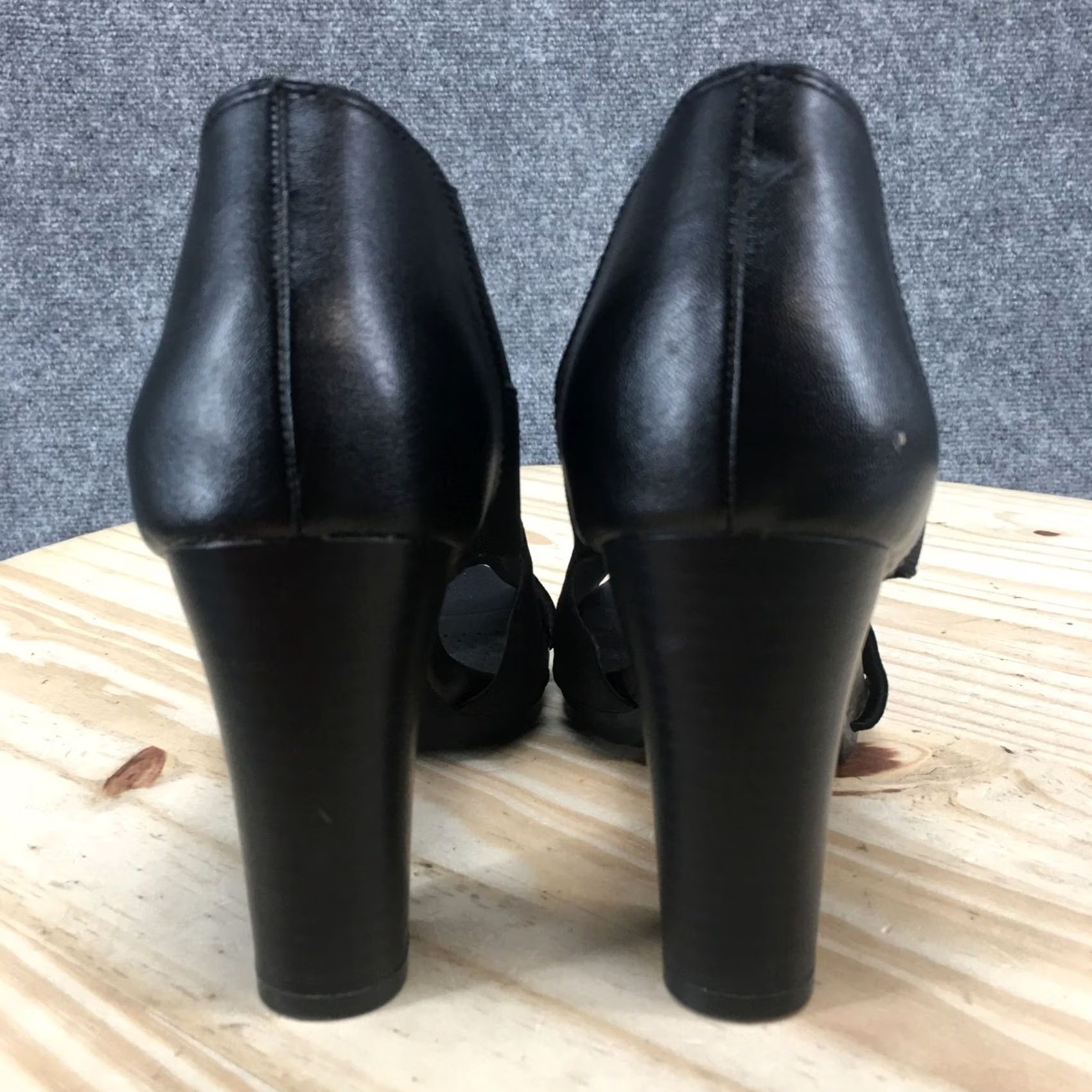 Vintage LifeStride Sandals Womens 8 M Nominal Criss Cross Pumps Black Heeled Casual Size US 8 / IT 38 - 7 Thumbnail