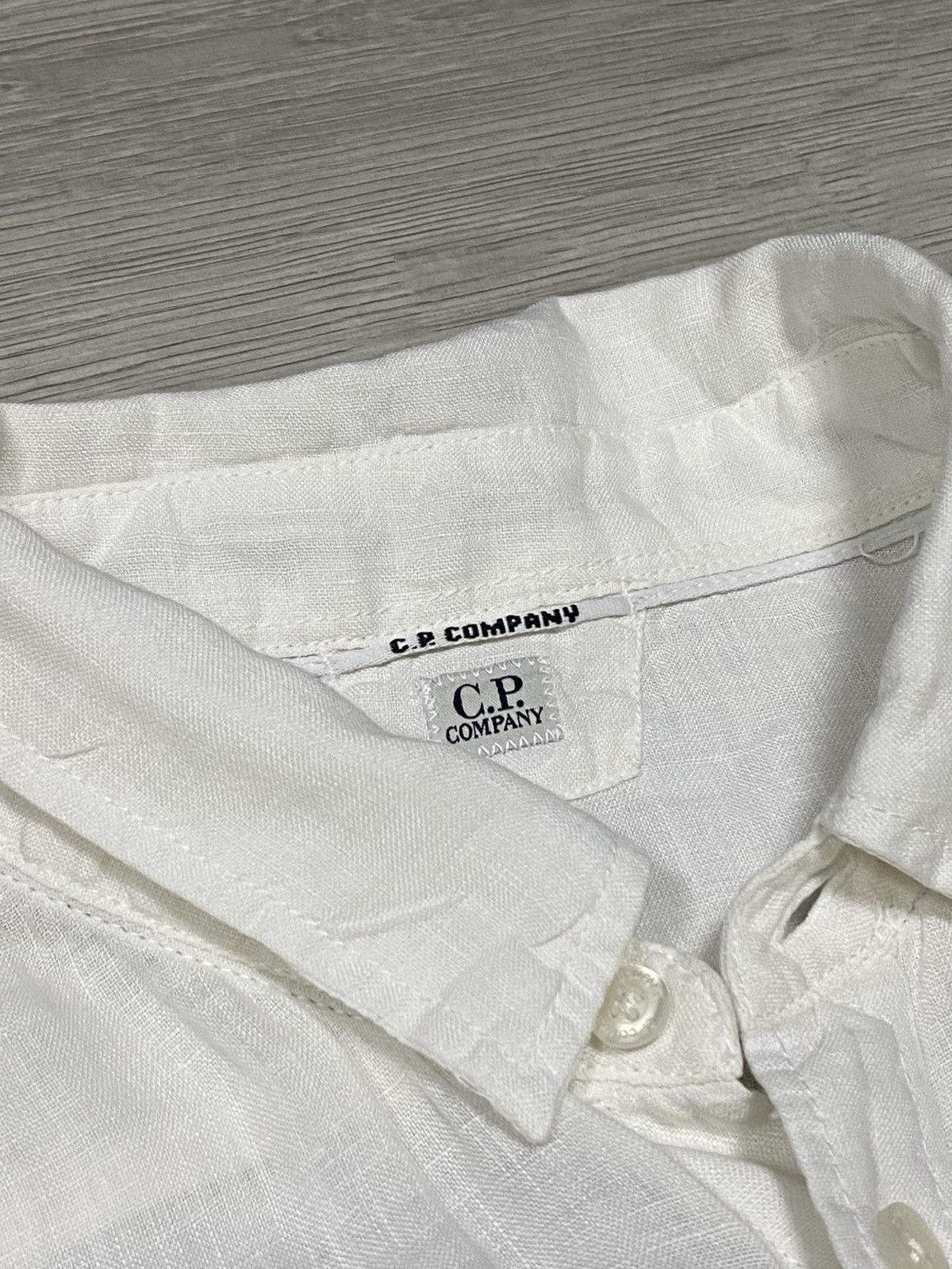 C.P. Company CP company linen buttons Lens pocket shirt Size US M / EU 48-50 / 2 - 4 Thumbnail