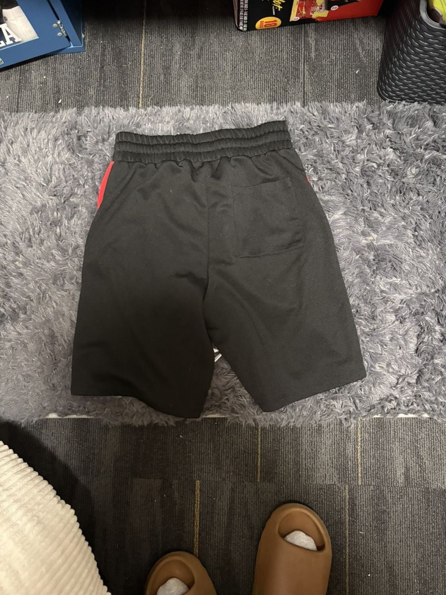 Forever 21 Sweat shorts Size US 30 / EU 46 - 2 Thumbnail
