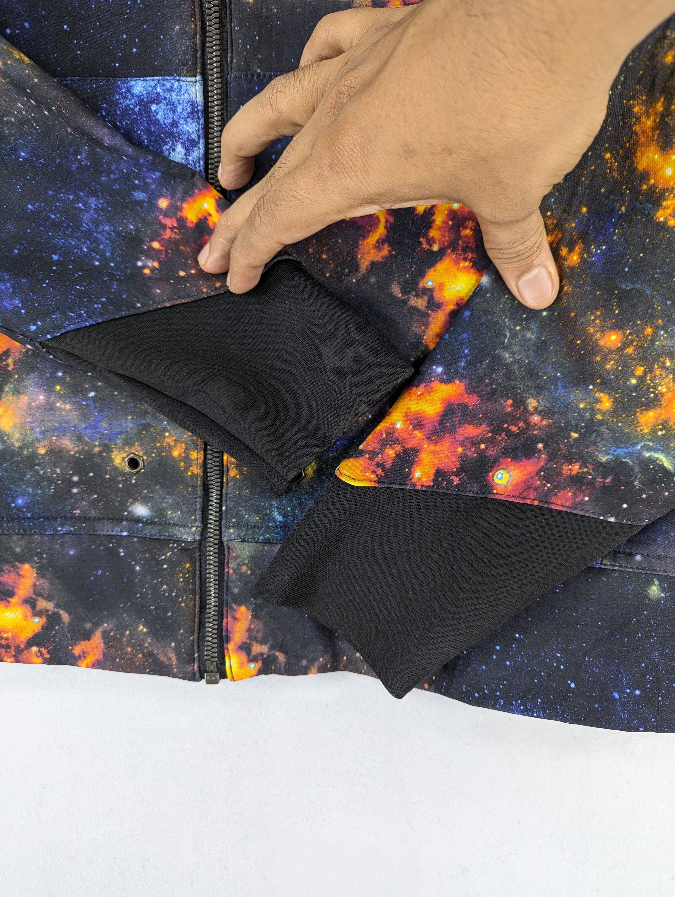 Japanese Brand Japanese Brand Find Out Galaxy Printed Hoodie Zipper Jacket Size US M / EU 48-50 / 2 - 10 Thumbnail
