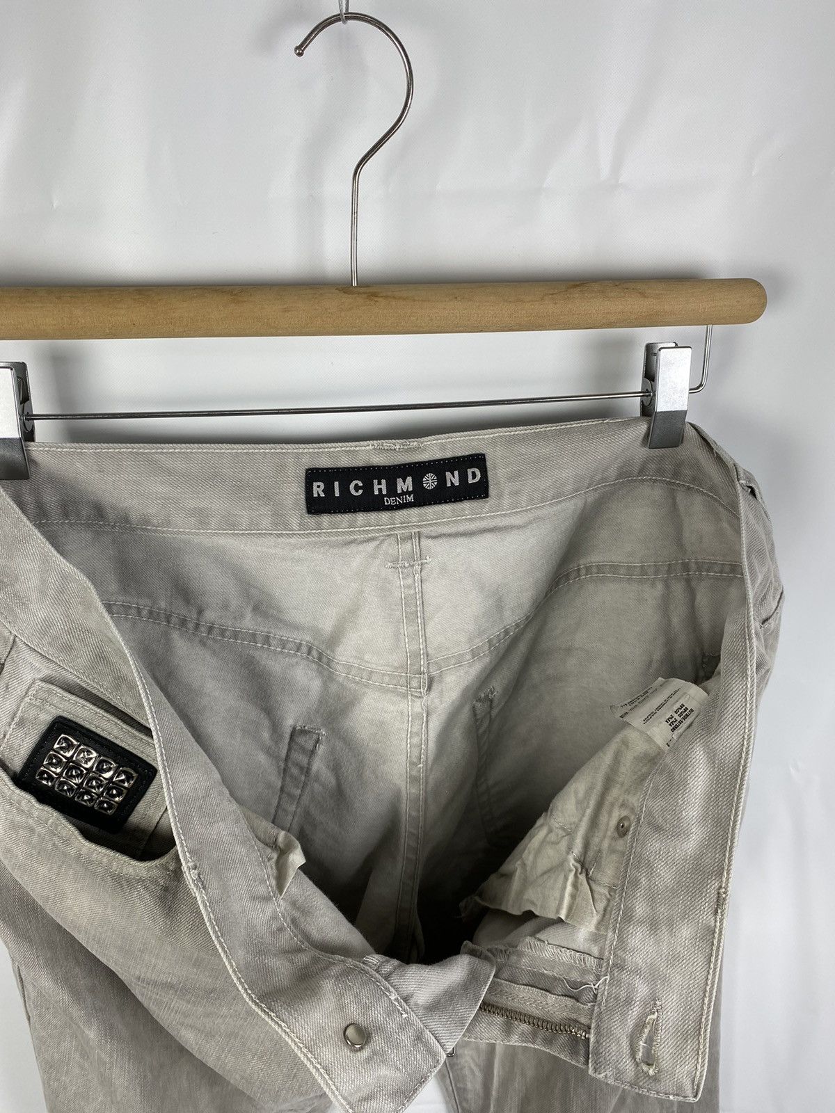 John Richmond Richmond Jeans Stone Washed Low Rise Denim Men size 32 Size US 32 / EU 48 - 12 Thumbnail